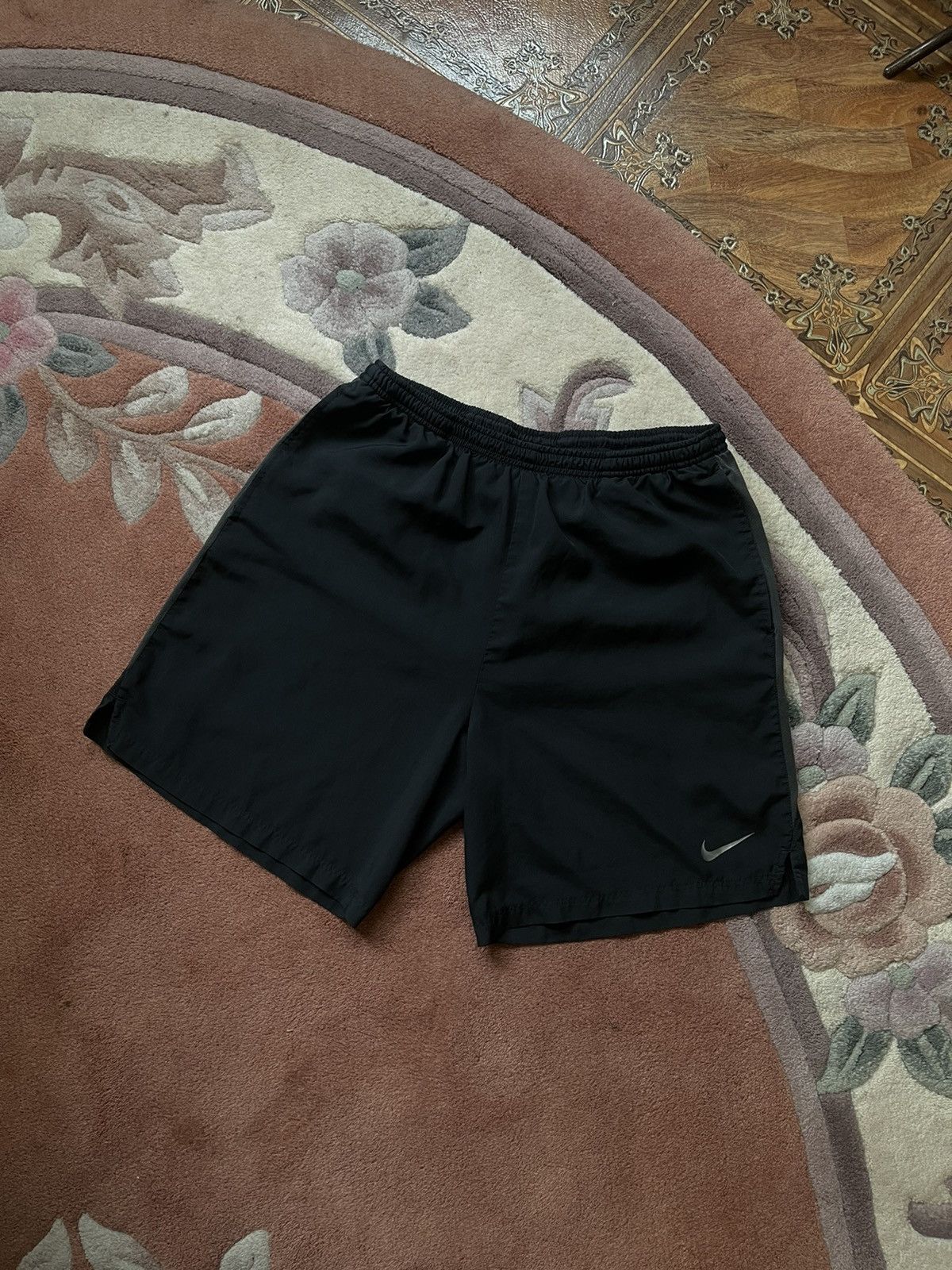 Nike Nike Black Shorts Size US 36 / EU 52 - 3 Thumbnail