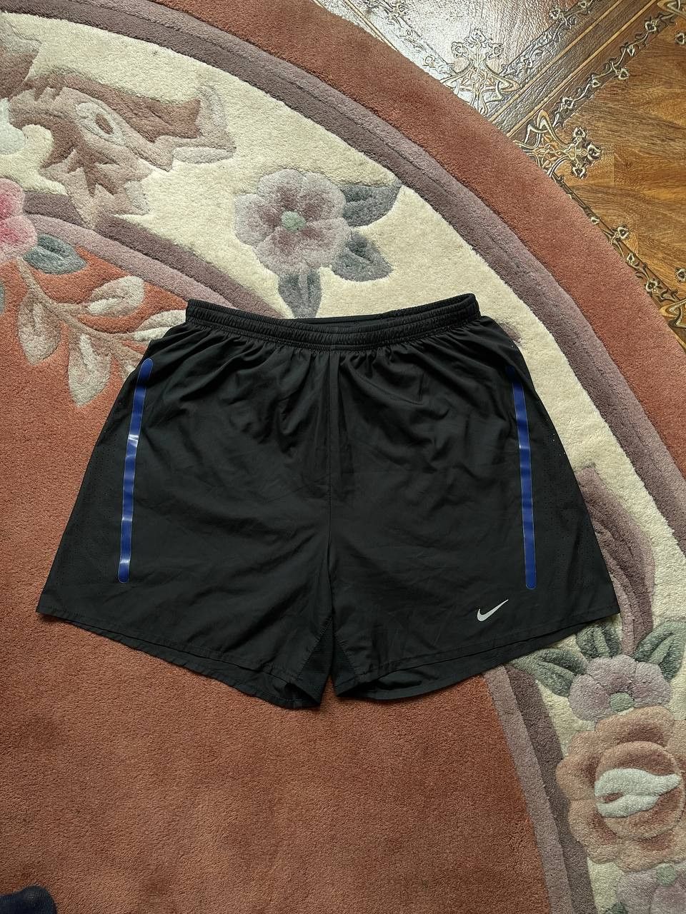 Nike Nike Nylon Shorts Size US 30 / EU 46 - 2 Thumbnail