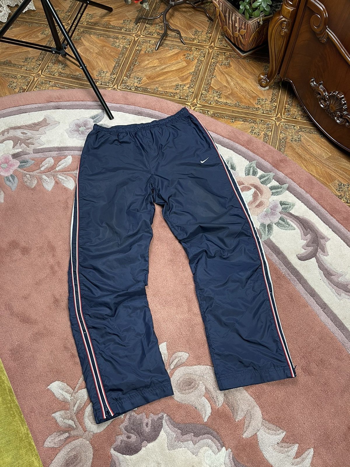Nike Vintage Y2K Nylon Track Pants Size US 36 / EU 52 - 1 Thumbnail