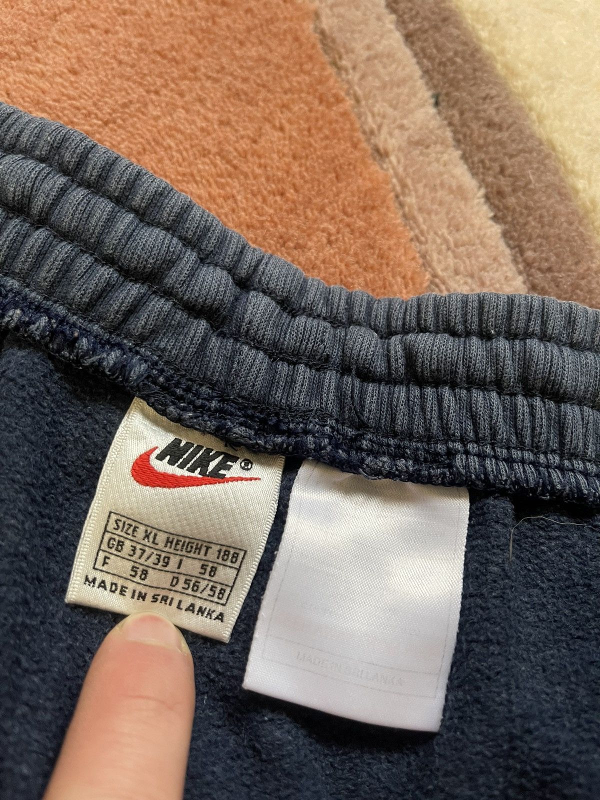 Nike Vintage 90s Nike Sweatpants Size US 39 - 18 Thumbnail