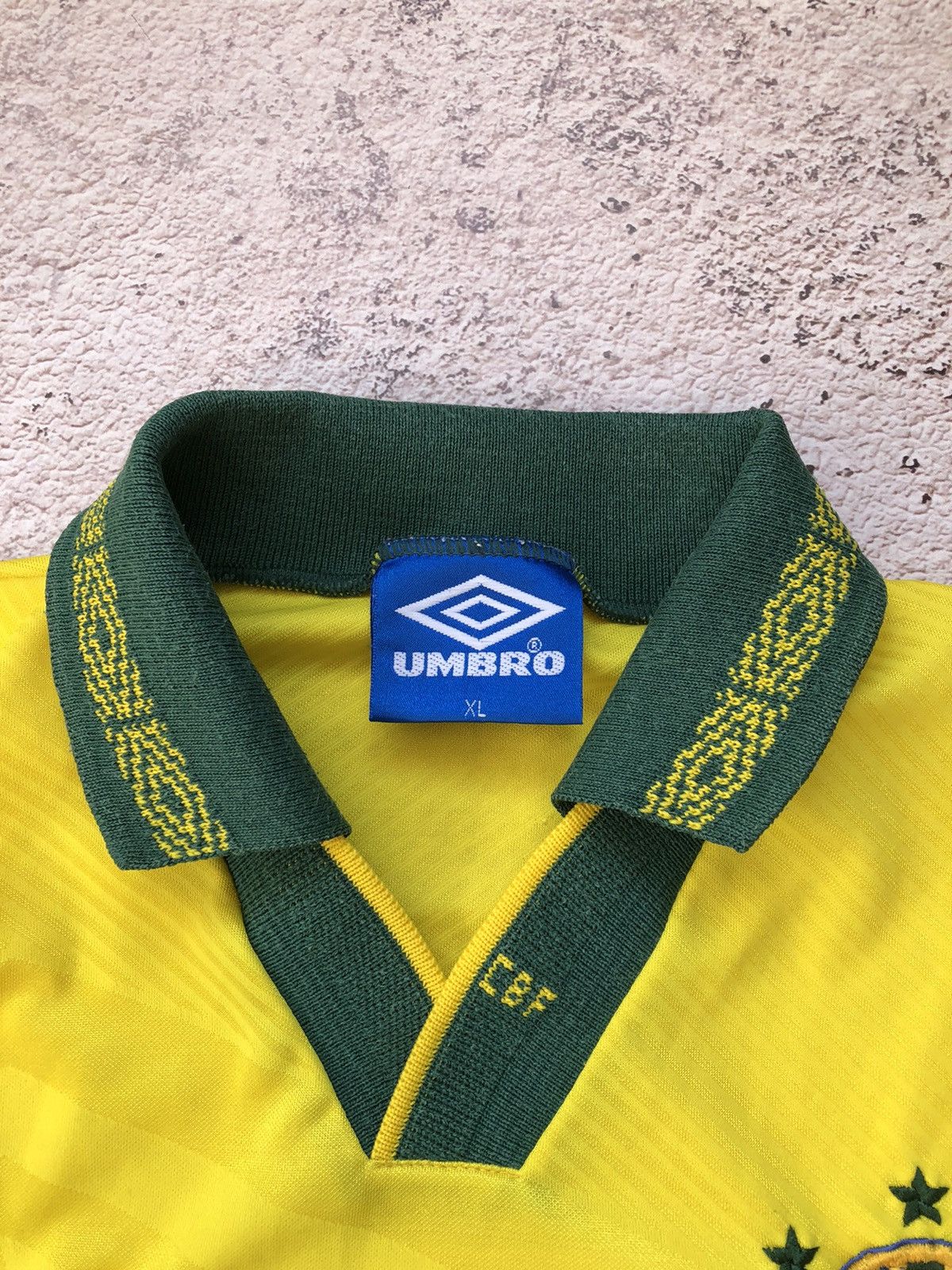 Umbro × Vintage 1993-94 Brazil Umbro Home Shirt Vintage Size US XL / EU 56 / 4 - 3 Thumbnail