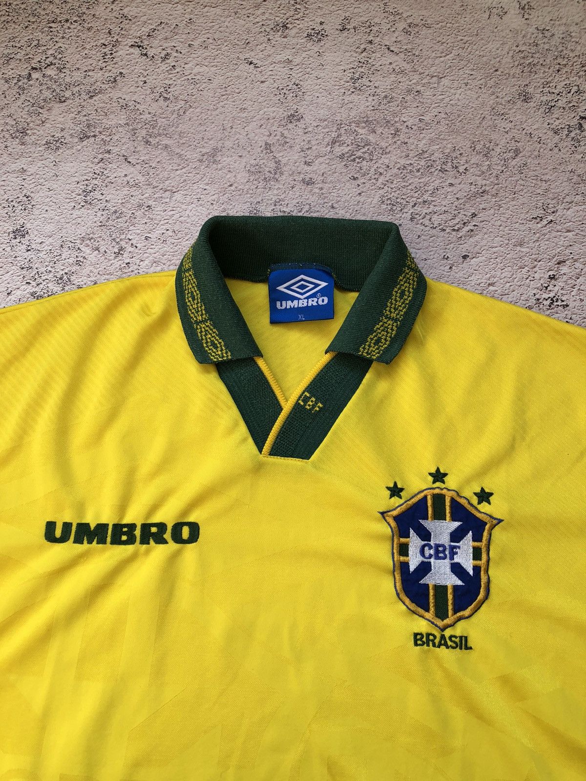 Umbro × Vintage 1993-94 Brazil Umbro Home Shirt Vintage Size US XL / EU 56 / 4 - 2 Thumbnail