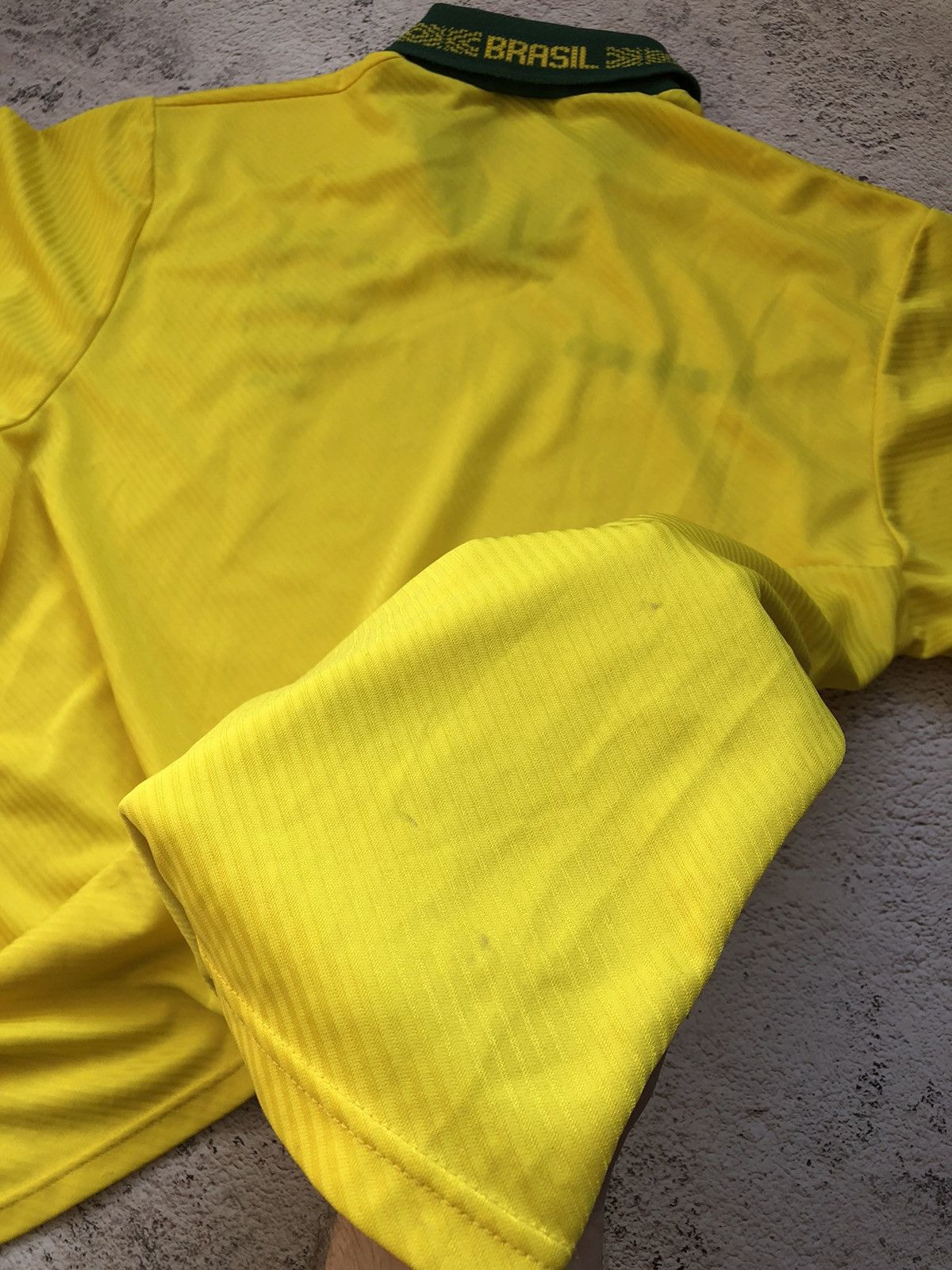 Umbro × Vintage 1993-94 Brazil Umbro Home Shirt Vintage Size US XL / EU 56 / 4 - 9 Thumbnail