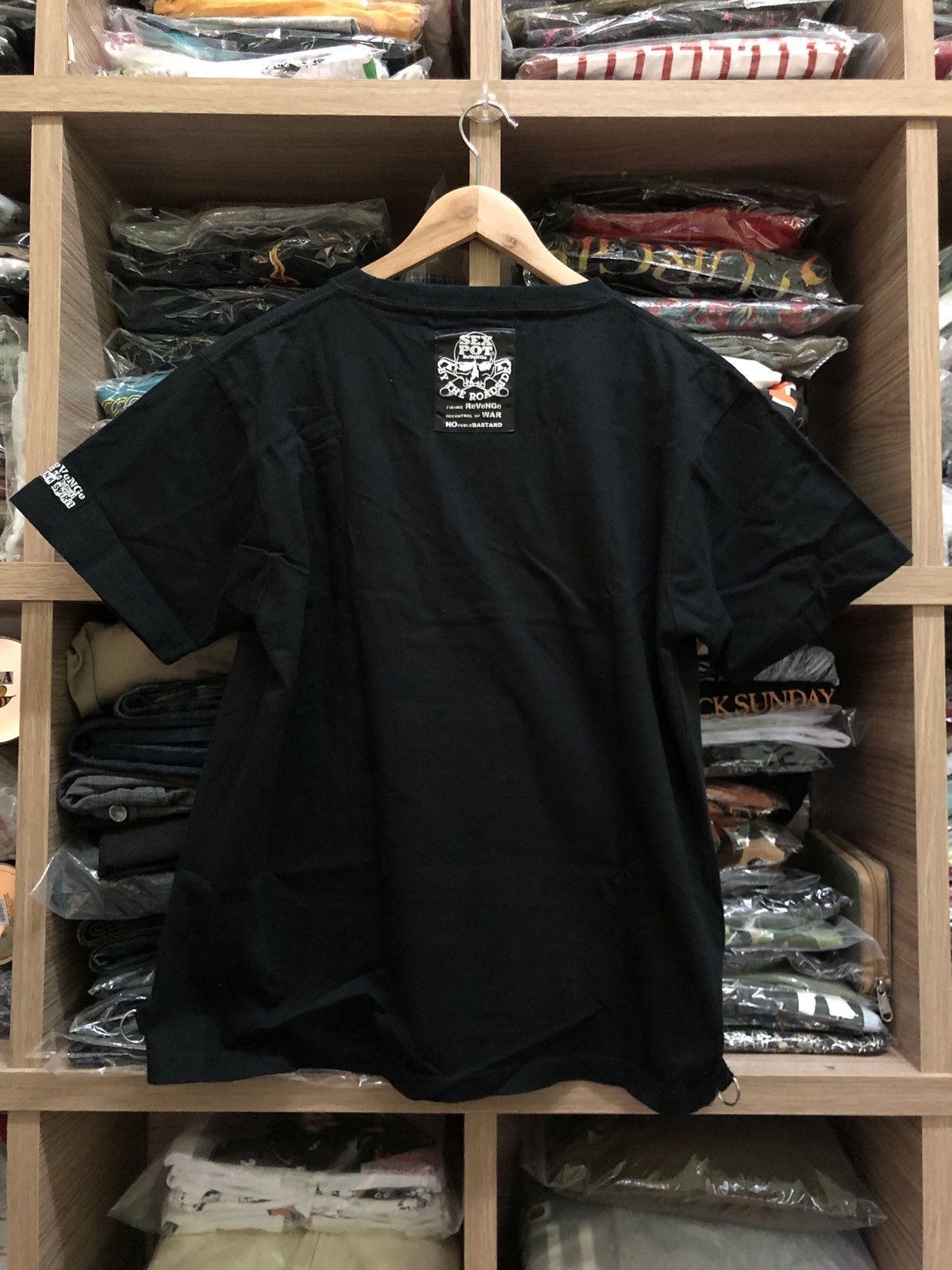 Japanese Brand Rare Sex Pot Revenge Graphic Description Punk Tshirts Size US M / EU 48-50 / 2 - 2 Thumbnail