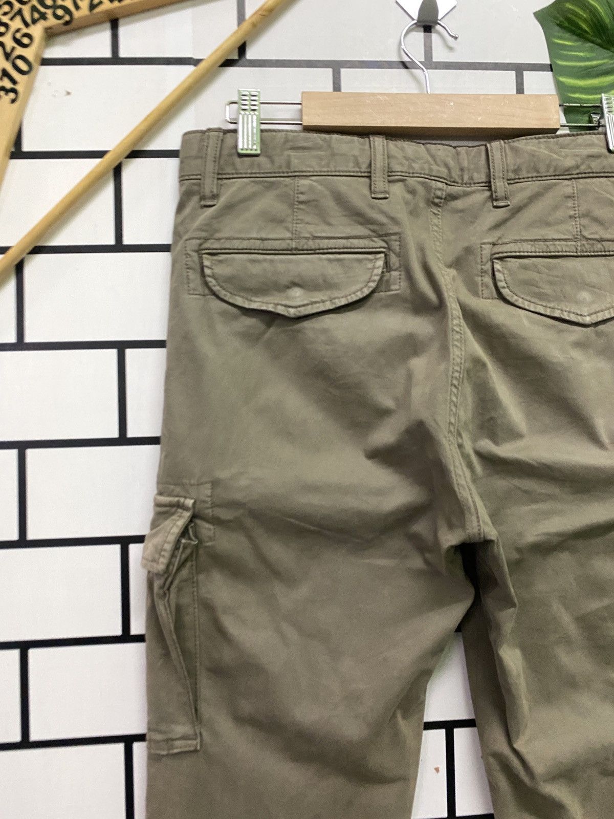 Japanese Brand × Uniqlo Japanese UNIQLO Multipocket Cargo Pants Size US 29 - 11 Thumbnail