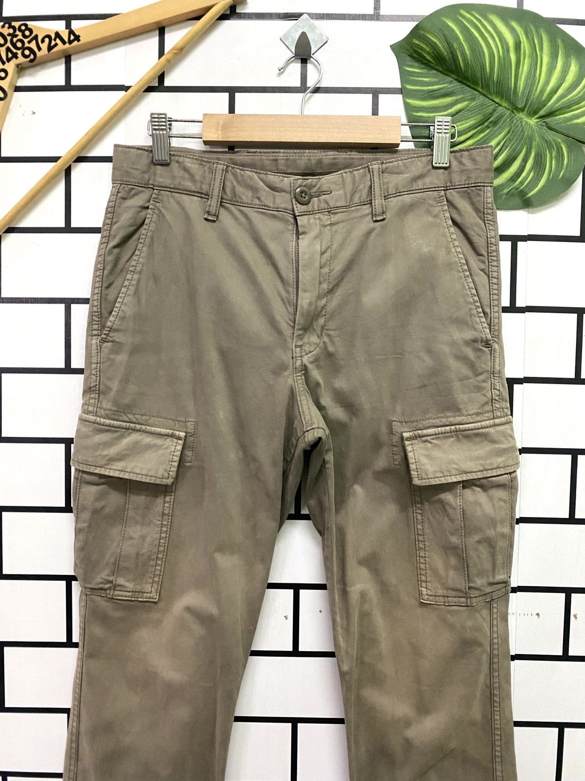 Japanese Brand × Uniqlo Japanese UNIQLO Multipocket Cargo Pants Size US 29 - 3 Thumbnail