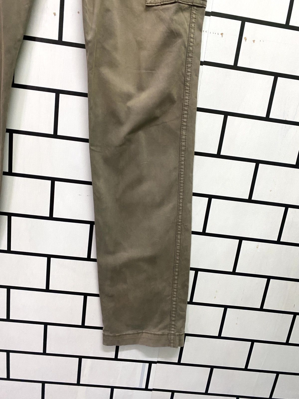 Japanese Brand × Uniqlo Japanese UNIQLO Multipocket Cargo Pants Size US 29 - 6 Thumbnail