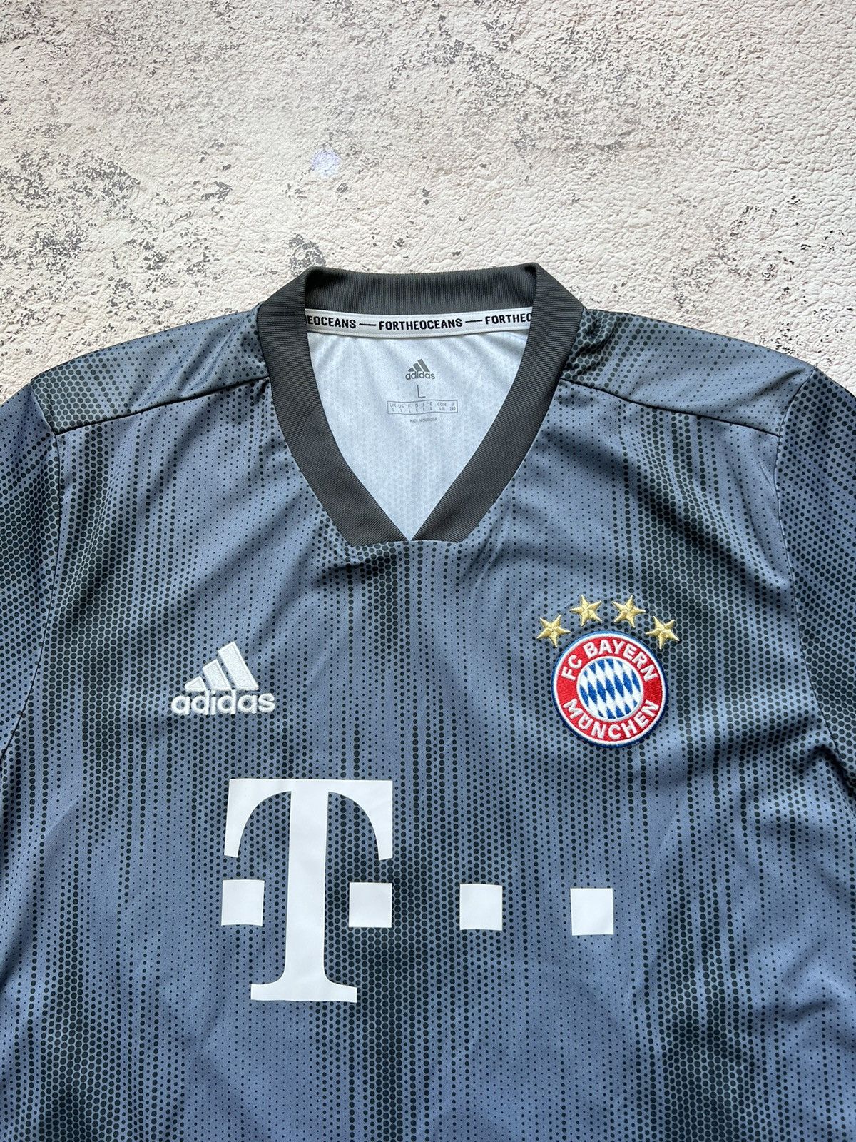 Adidas × Vintage Bayern Munich / Munchen 2018/19 Football Shirt Soccer Jersey Size US L / EU 52-54 / 3 - 1 Thumbnail