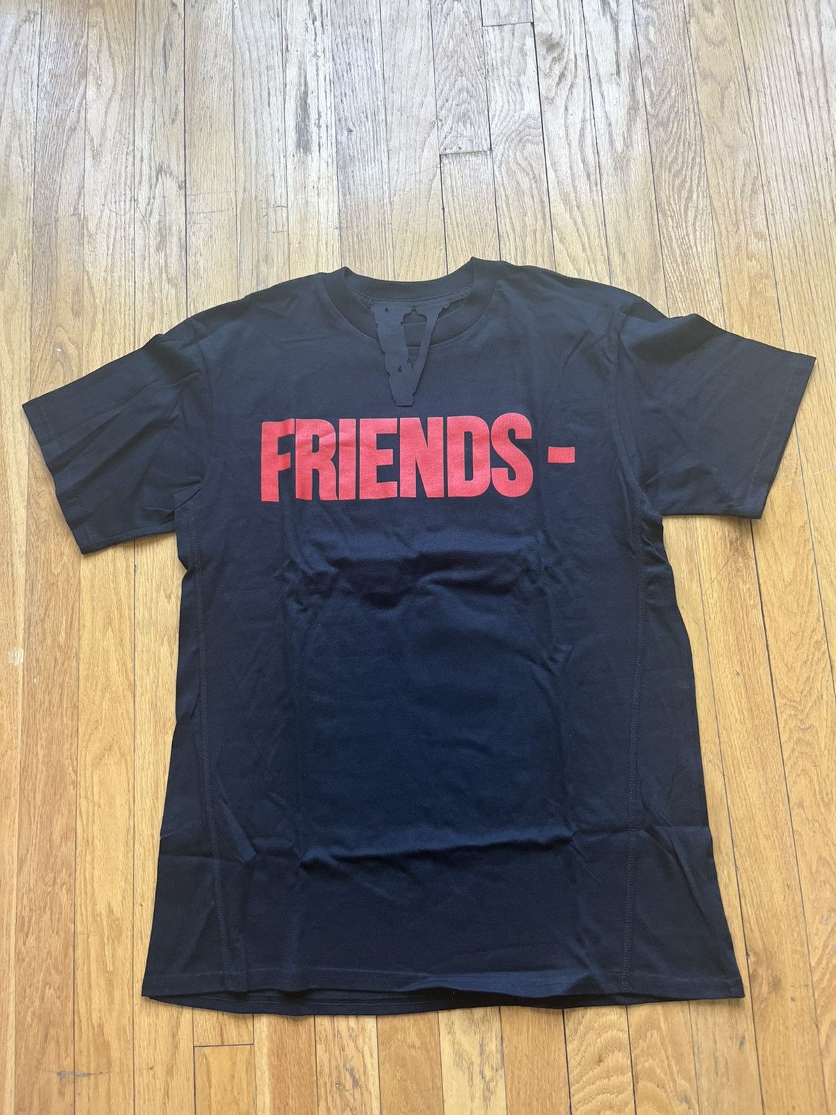 image of Vlone Red Friends T-Shirt Black Size Small, Men's