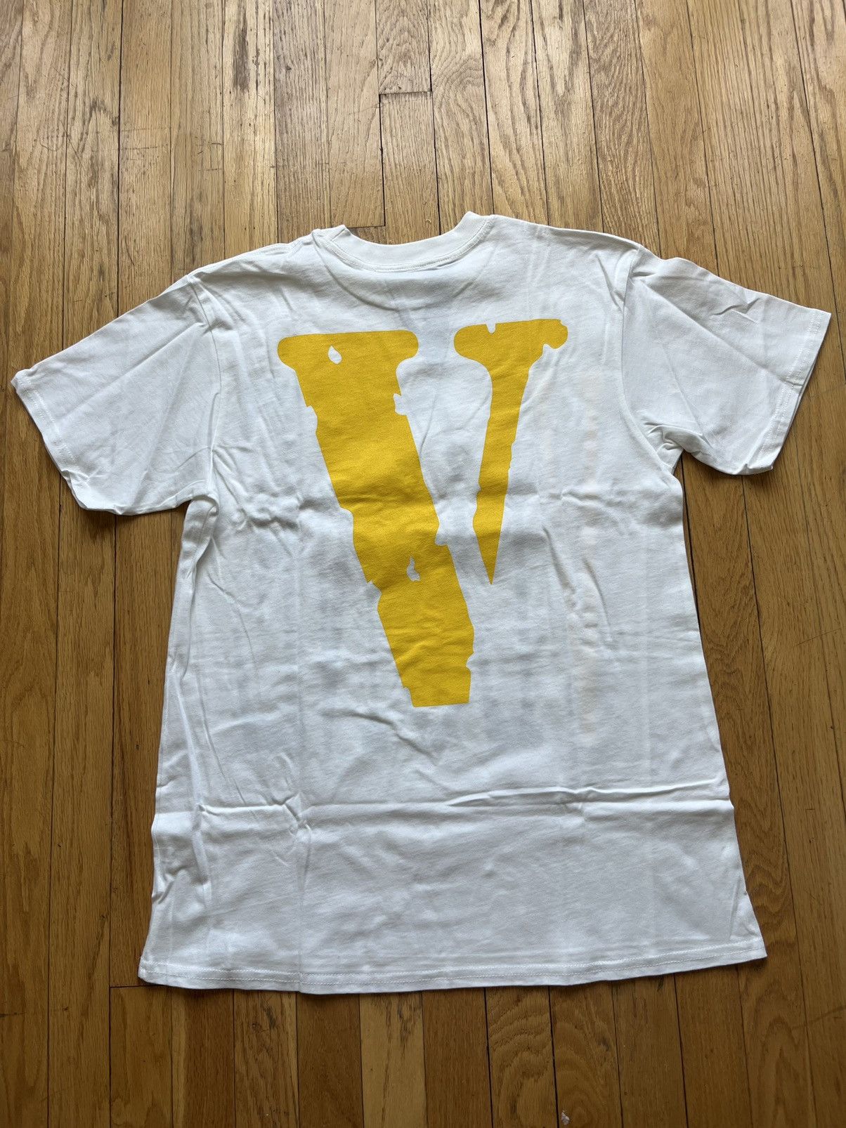 Vlone Vlone Yellow Staple T-shirt White Size Small Size US S / EU 44-46 / 1 - 2 Thumbnail