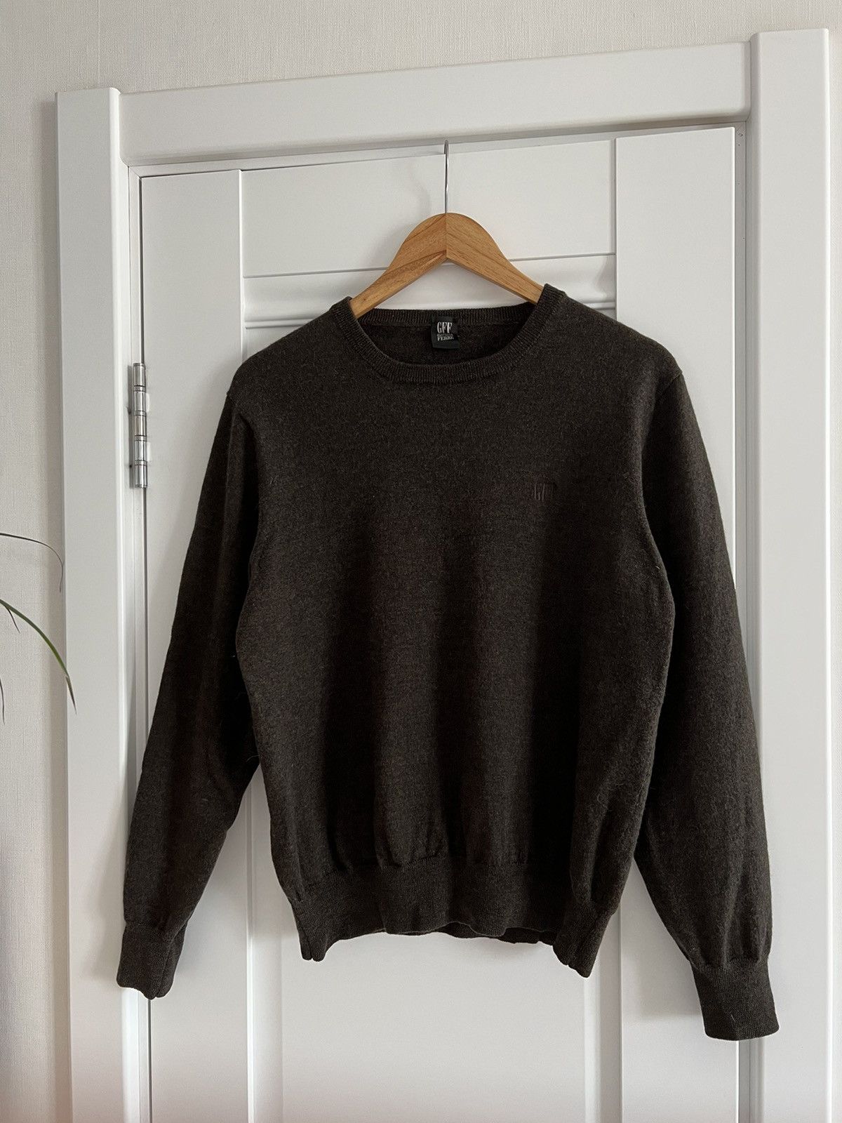 Gianfranco Ferre Gianfranco Ferre Wool Sweater Size XL / US 12-14 / IT 48-50 - 1 Thumbnail