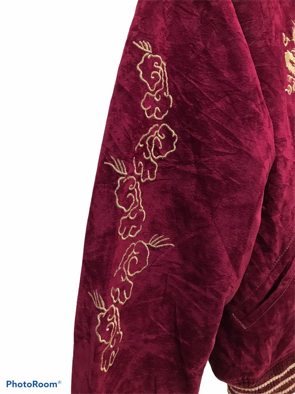 Japanese Brand Estacot sukajan dragon velvet croptop jacket Size US M / EU 48-50 / 2 - 6 Thumbnail