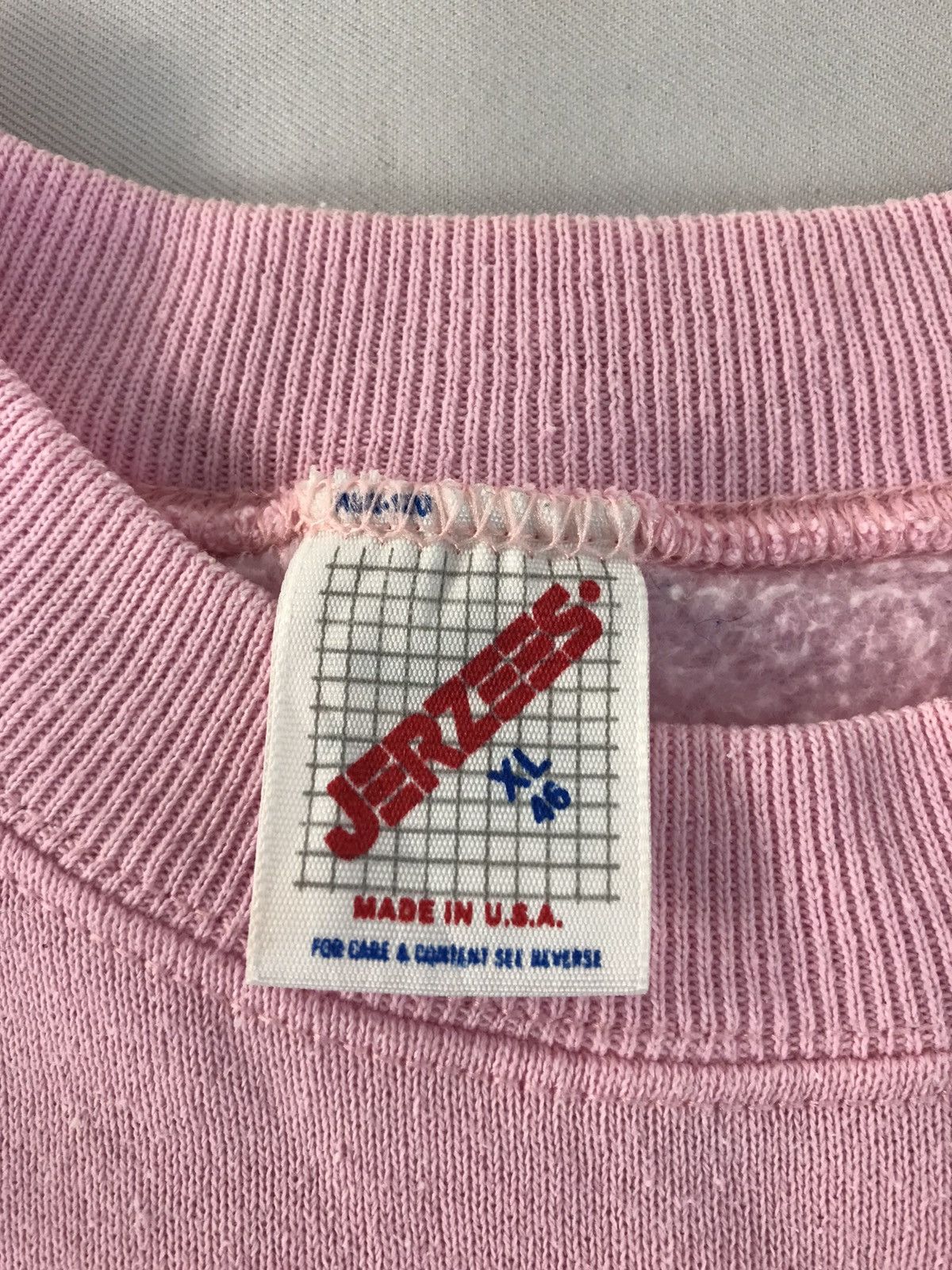 Vintage Vintage Sweatshirt Picture Boston High Tide Design Size US L / EU 52-54 / 3 - 10 Thumbnail