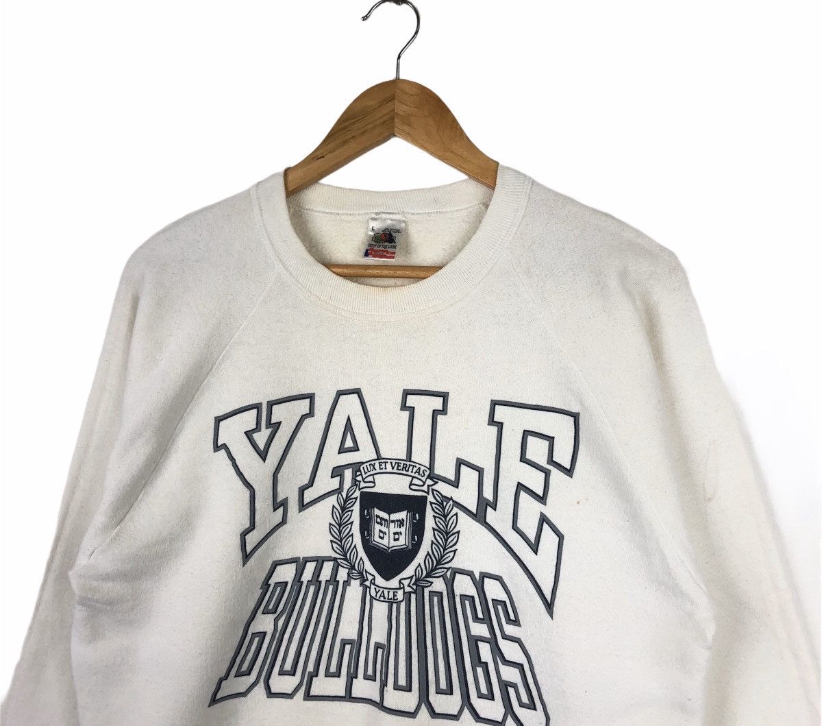 Vintage Vintage YALE BULLDOGS UNIVERSITY Crewneck Size US L / EU 52-54 / 3 - 2 Thumbnail