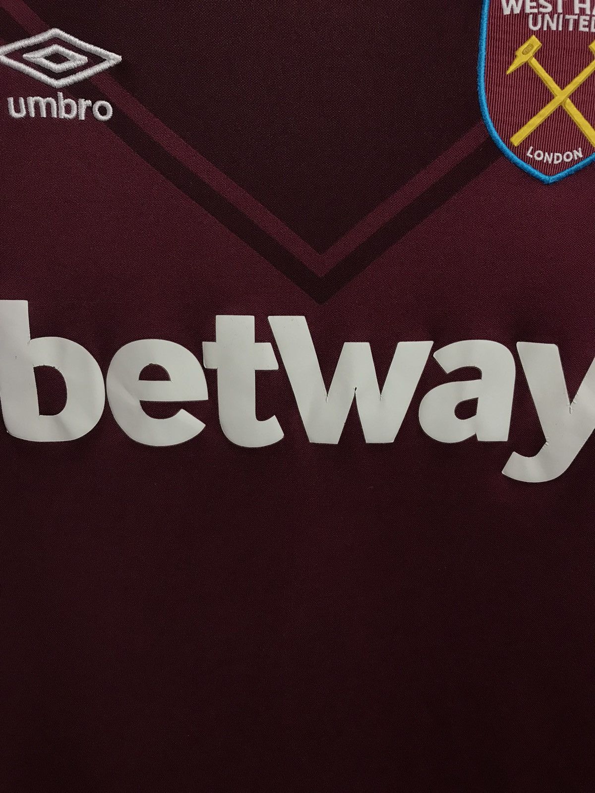 Vintage Vintage West Ham streetwear soccer jersey Size US S / EU 44-46 / 1 - 3 Thumbnail