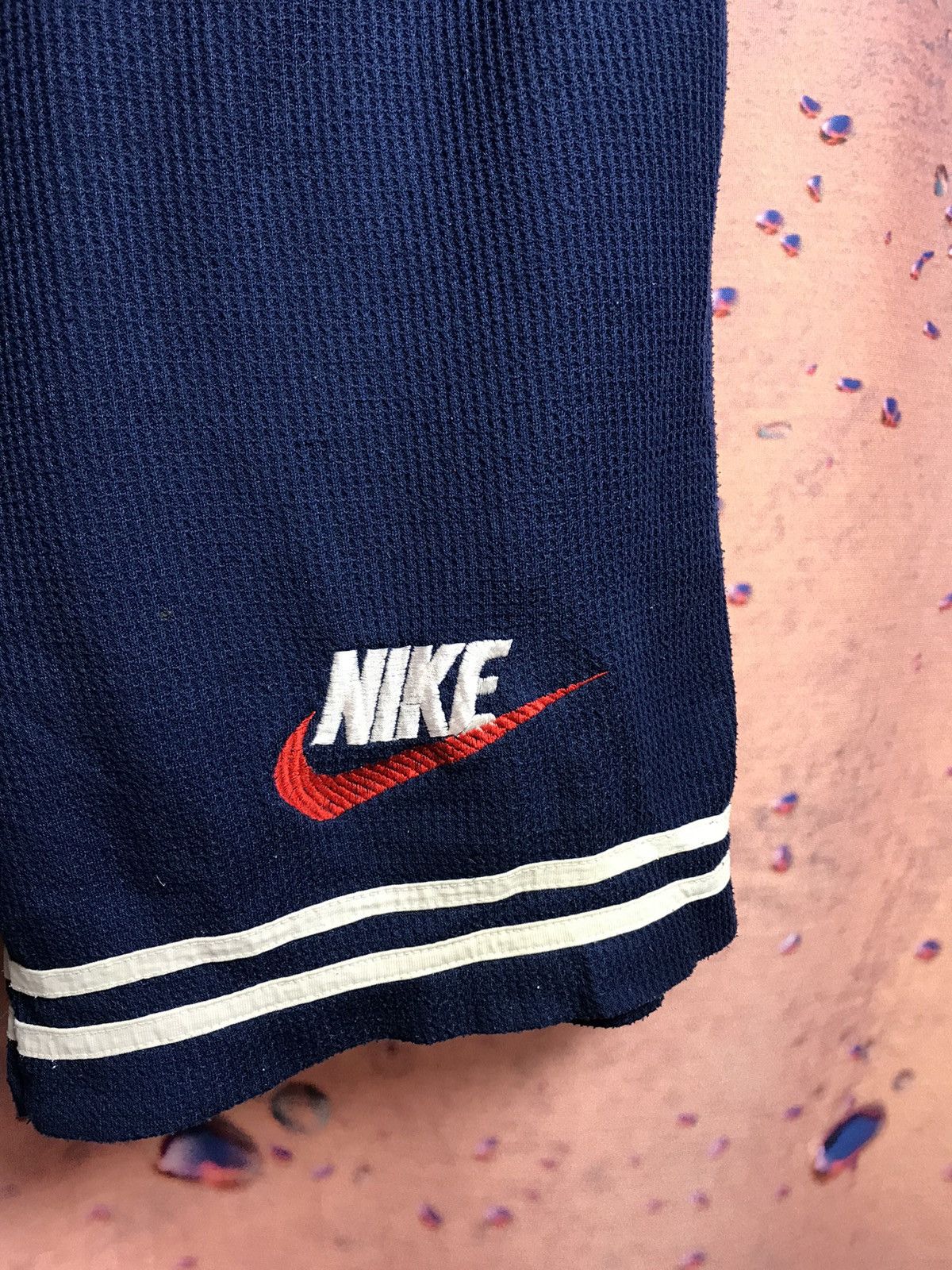 Nike × Vintage Vintage Nike streetwear shorts size M-L Size US 33 - 2 Thumbnail