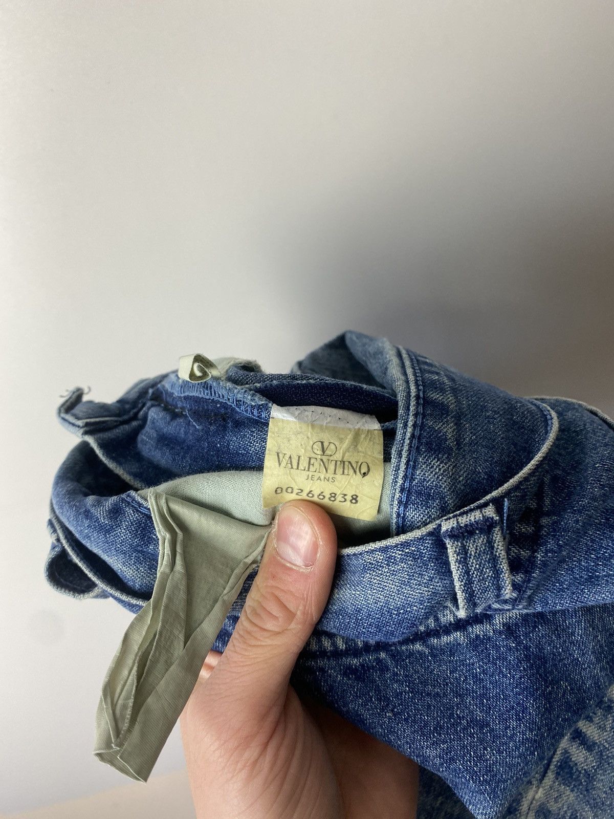 Valentino Valentino luxury vintage denim size 30 Size US 30 / EU 46 - 5 Thumbnail