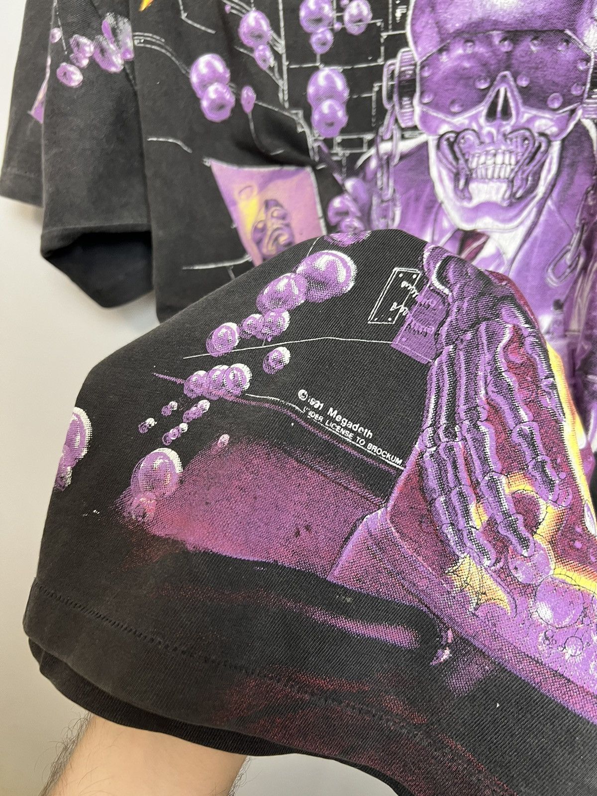 Band Tees 90s Vintage 1991 Megadeth Rock Heavy AOP Metal Band T-Shirt Size US XL / EU 56 / 4 - 7 Thumbnail