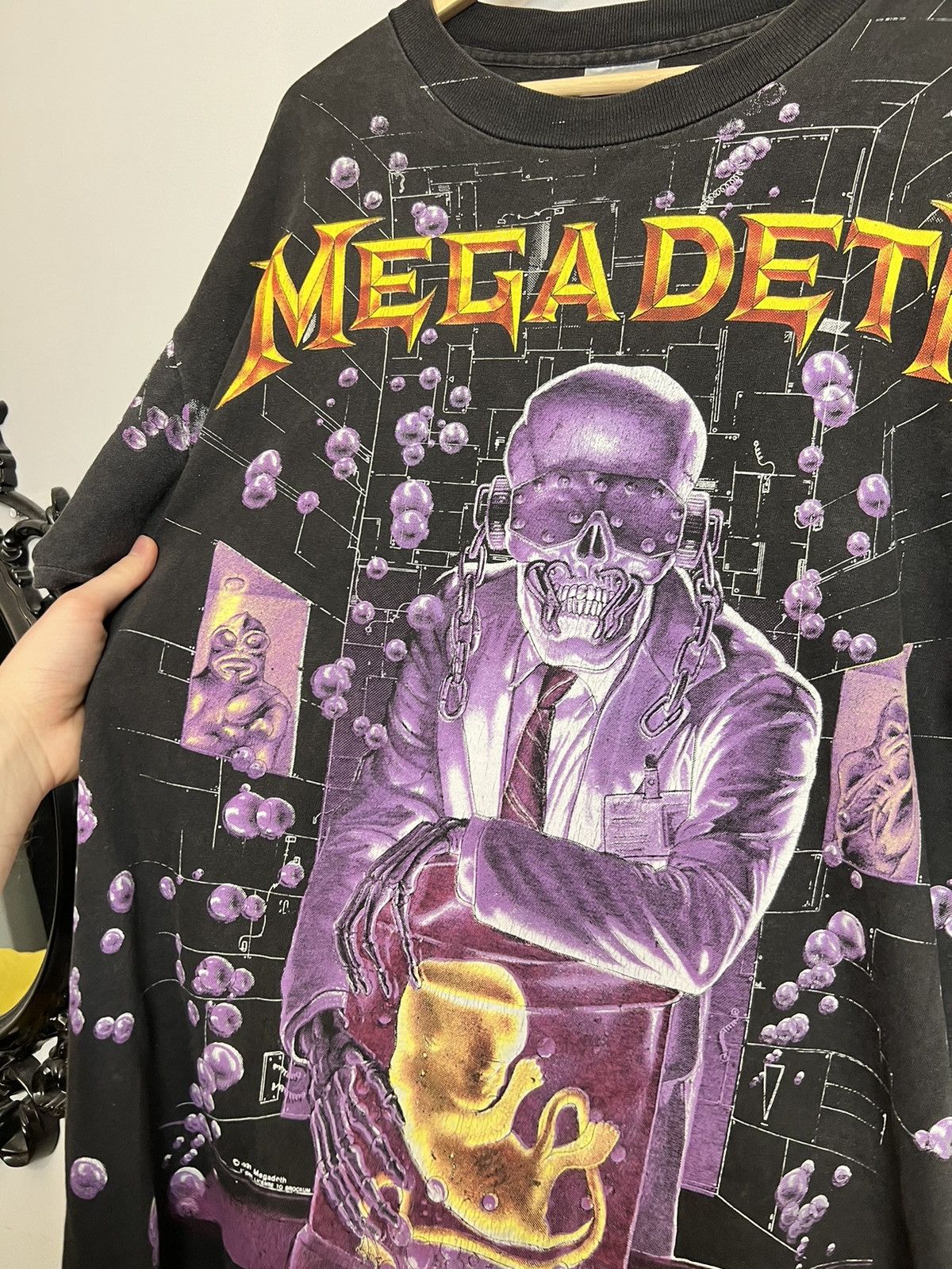 Band Tees 90s Vintage 1991 Megadeth Rock Heavy AOP Metal Band T-Shirt Size US XL / EU 56 / 4 - 8 Thumbnail