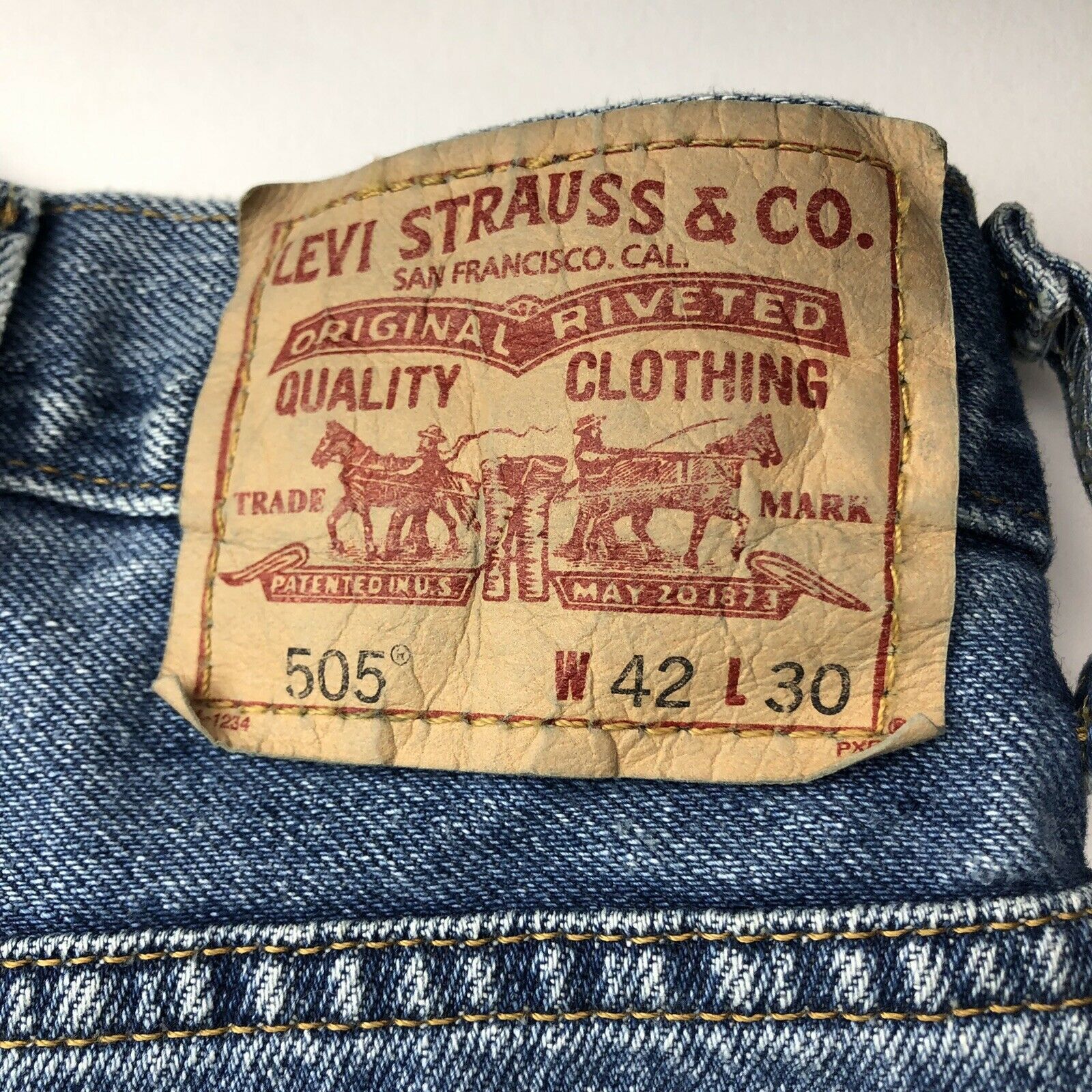 Levi's × Other Levi's 505 Regular Fit Straight Leg Zip Fly Jeans Size US 43 - 7 Thumbnail