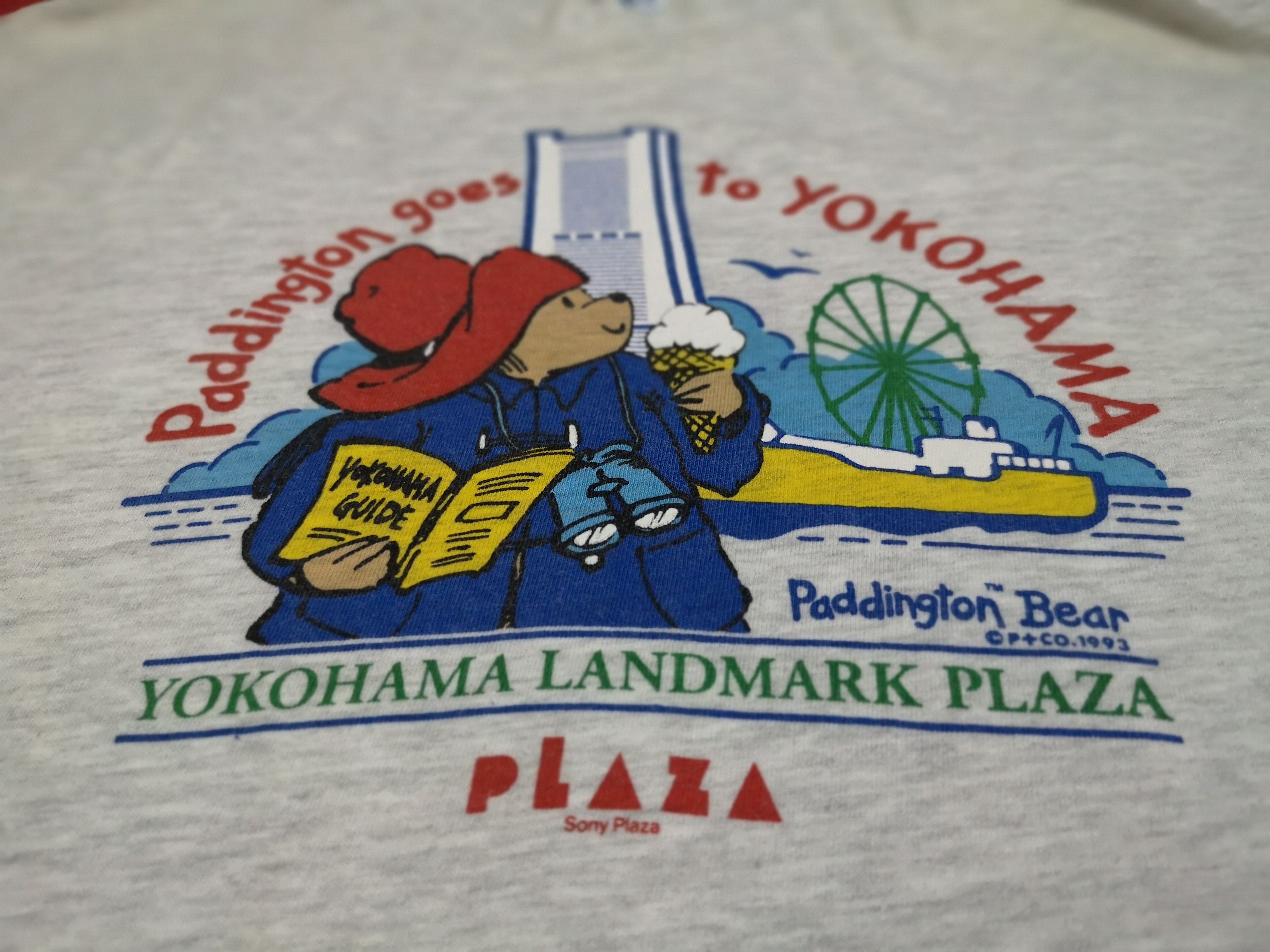 Hanes × Vintage 1993 PADDINGTON BEAR GOES TO YOKOHAMA LANDMARK PLAZA Size US M / EU 48-50 / 2 - 4 Thumbnail