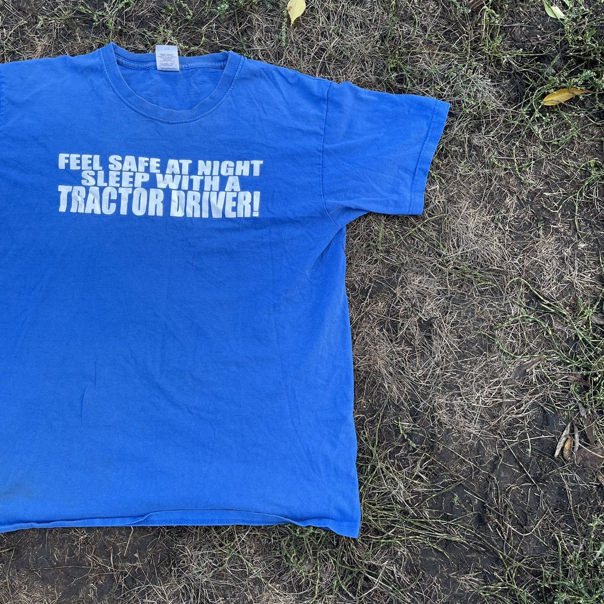 Vintage Vintage Y2K Sun Faded Graphic Tee Tractor Driver Humor M Size US M / EU 48-50 / 2 - 2 Thumbnail