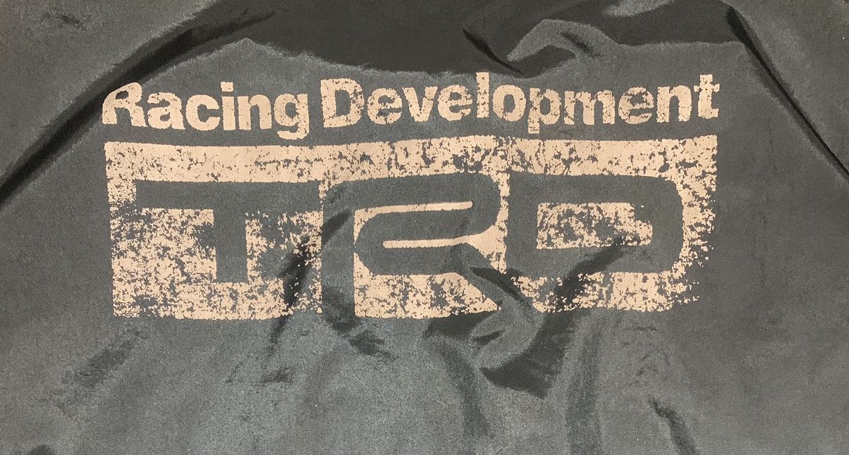 Vintage Vintage 90s Toyota TRD Big Logo Windbreaker Jacket Size US L / EU 52-54 / 3 - 4 Thumbnail