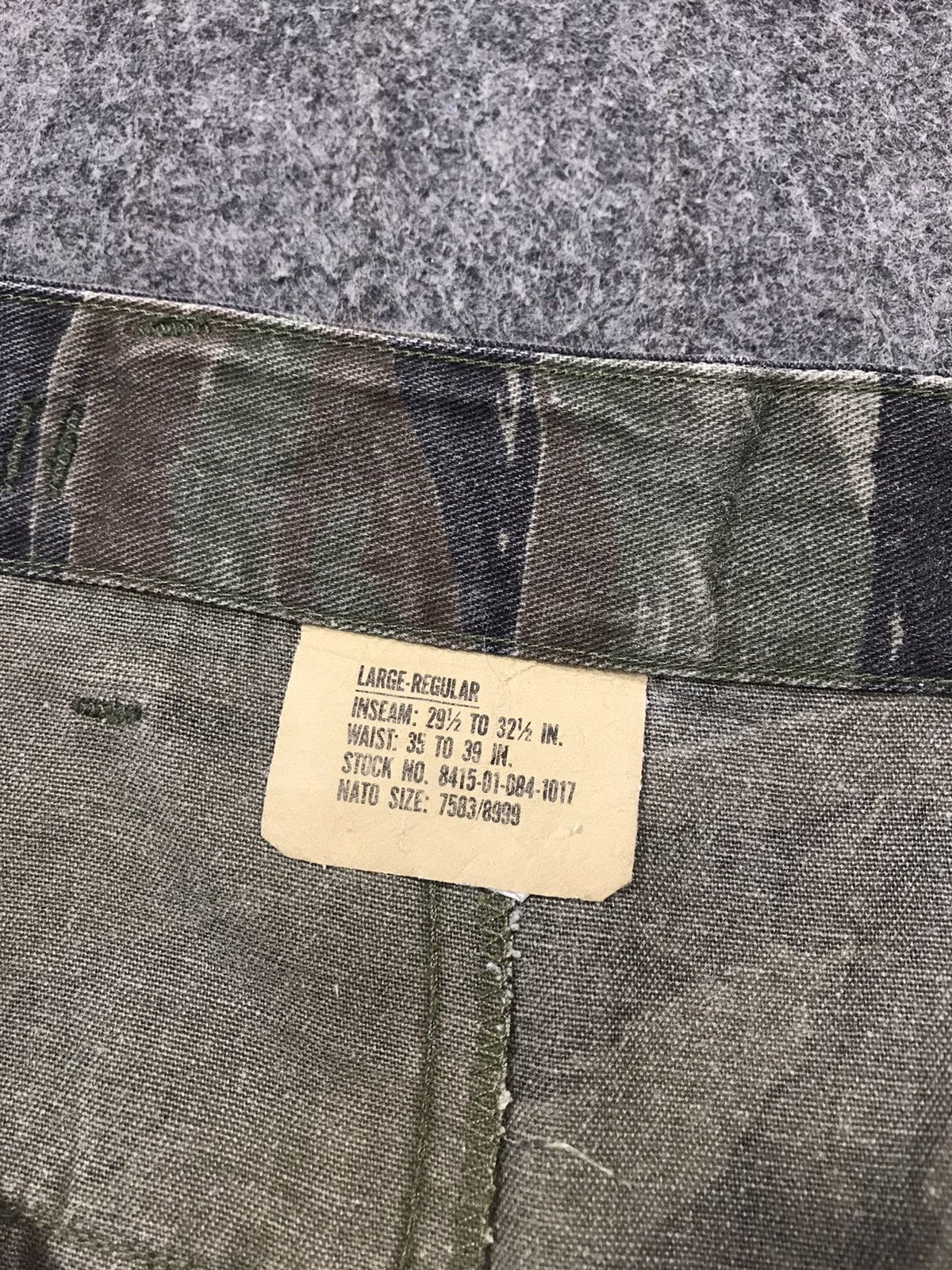 Vintage Vintage USA Tiger Camouflage Army Trousers Cargo Combat Size US 37 - 7 Thumbnail