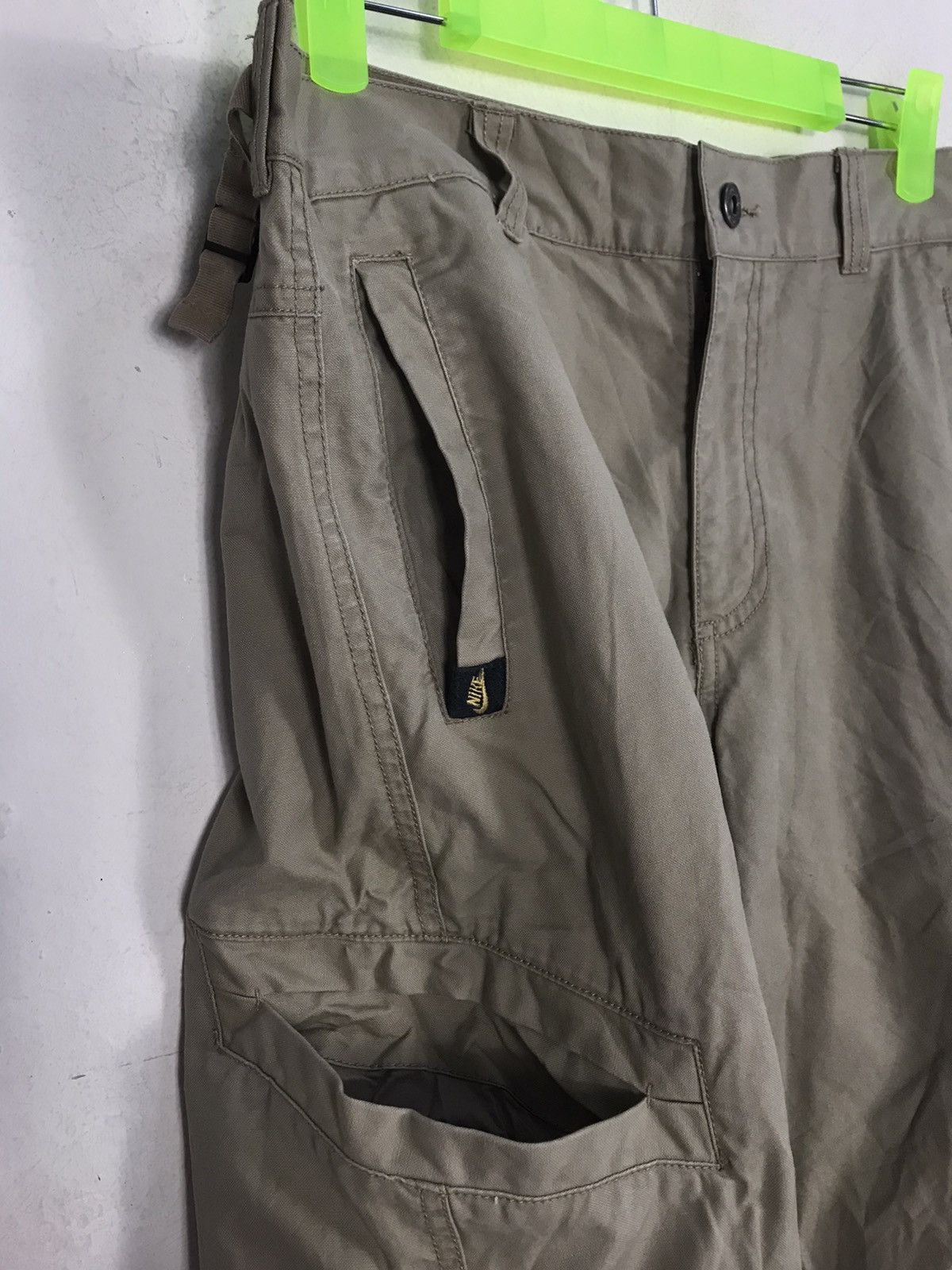 Nike Nike Beige Khakis Pant Tactical Cargo Multi Pockets Trouser Size US 33 - 6 Thumbnail