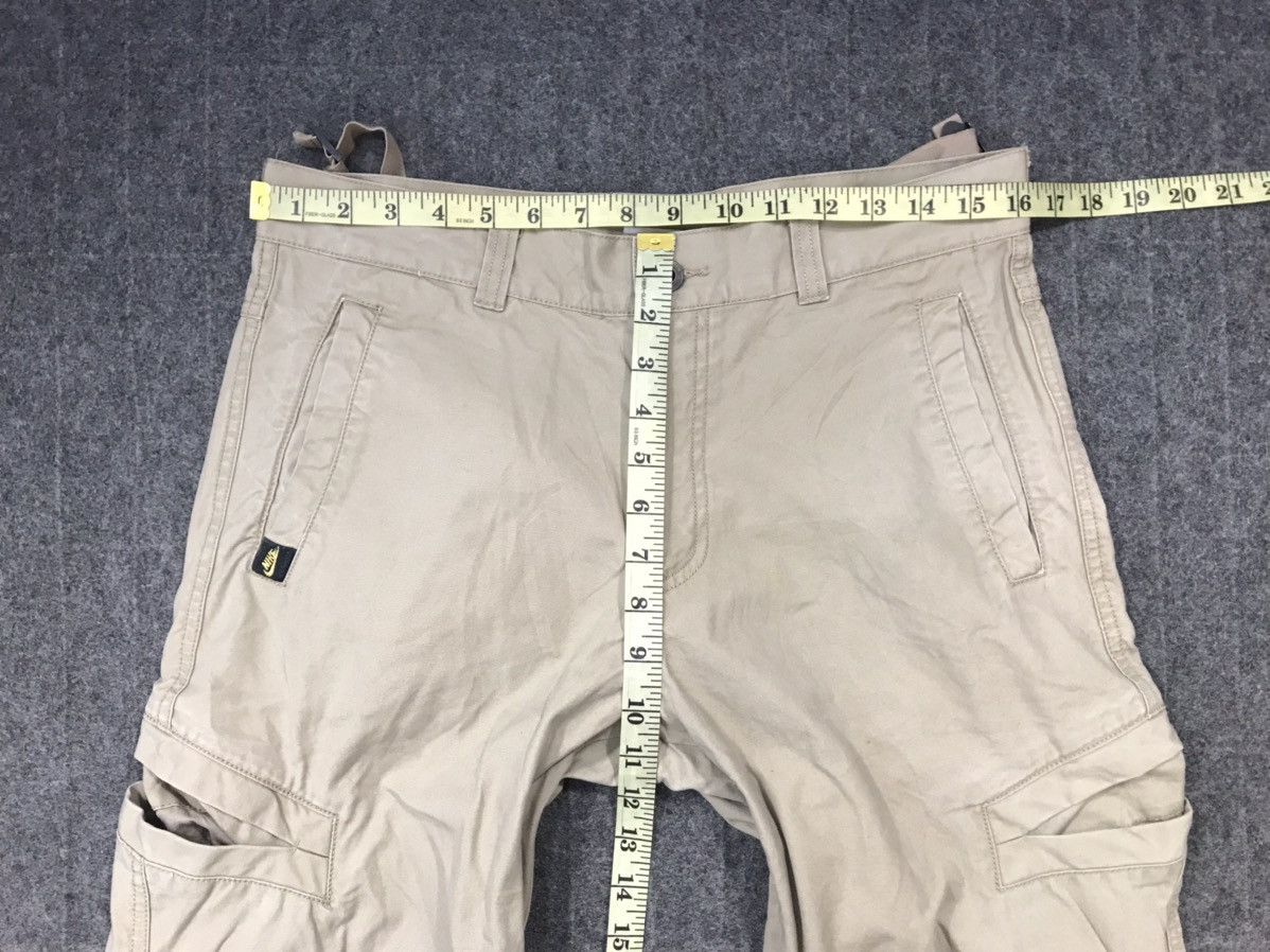 Nike Nike Beige Khakis Pant Tactical Cargo Multi Pockets Trouser Size US 33 - 15 Thumbnail