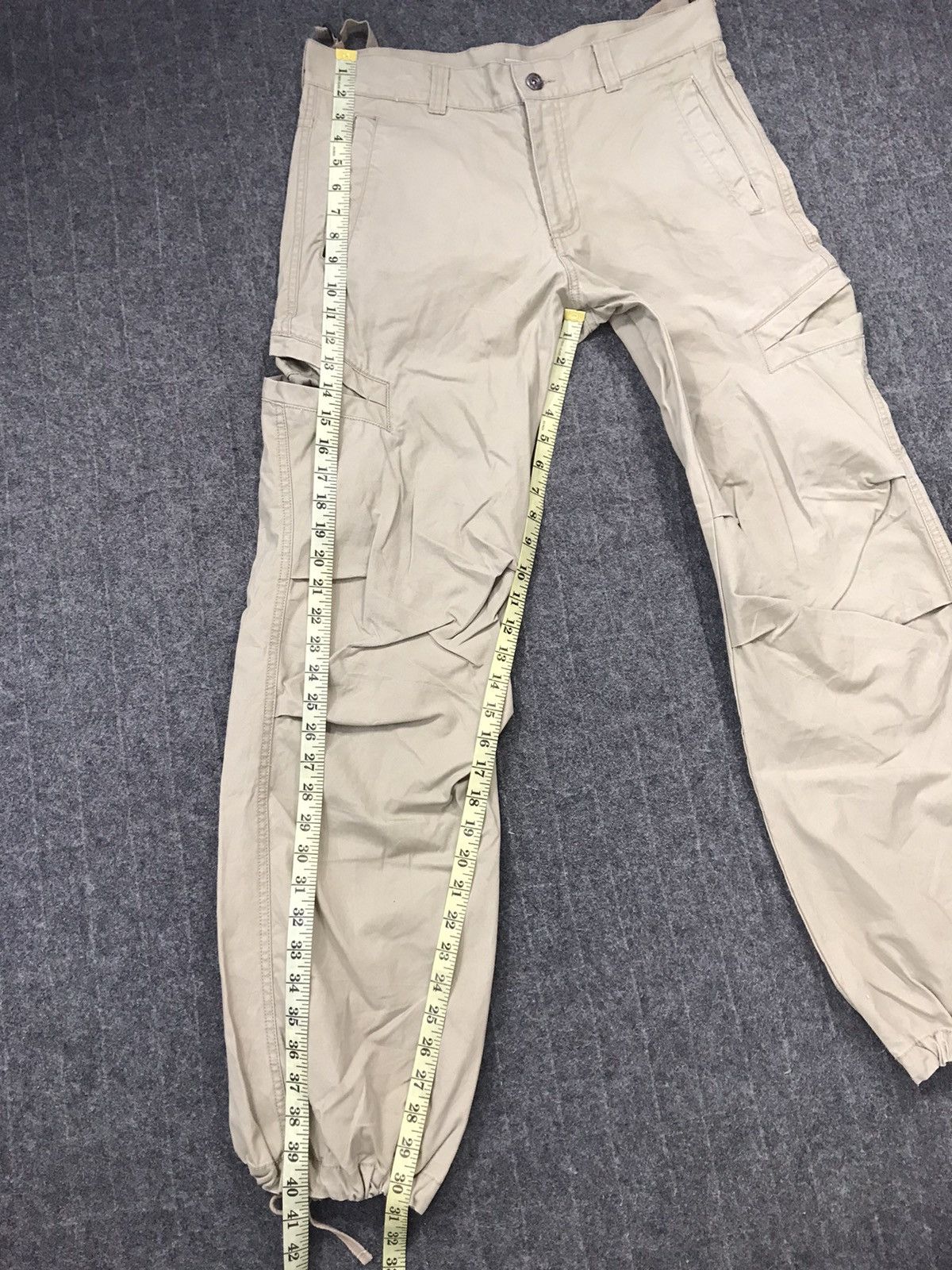 Nike Nike Beige Khakis Pant Tactical Cargo Multi Pockets Trouser Size US 33 - 16 Thumbnail