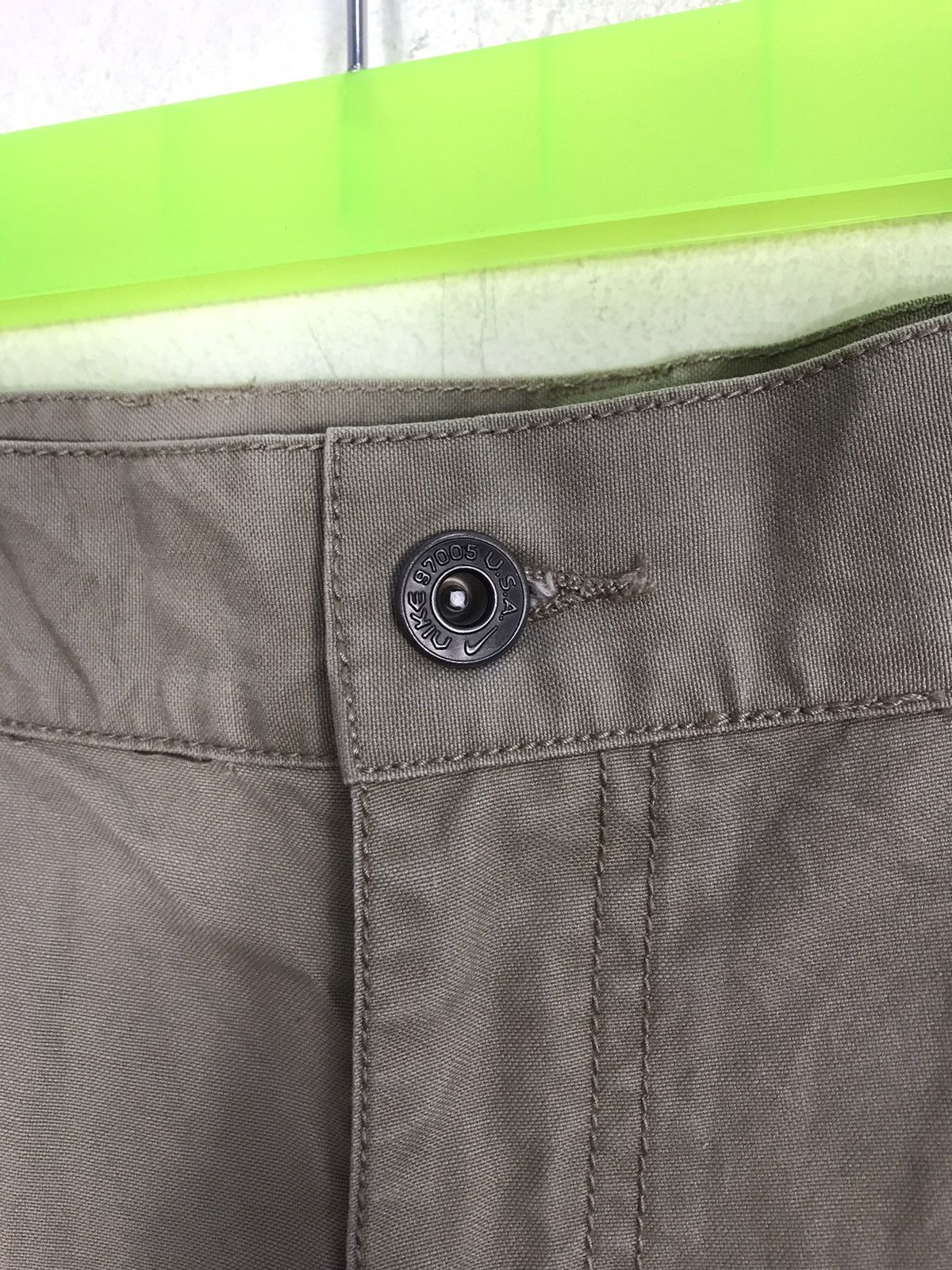 Nike Nike Beige Khakis Pant Tactical Cargo Multi Pockets Trouser Size US 33 - 5 Thumbnail