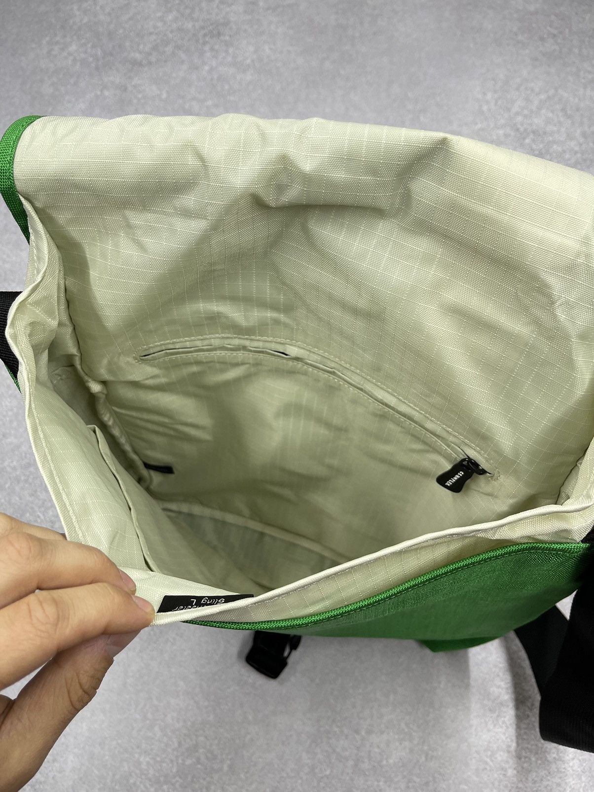 Crumpler Vintage Shoulder Hand Sling Bag Crumpler Messenger Y2K Size ONE SIZE - 9 Thumbnail