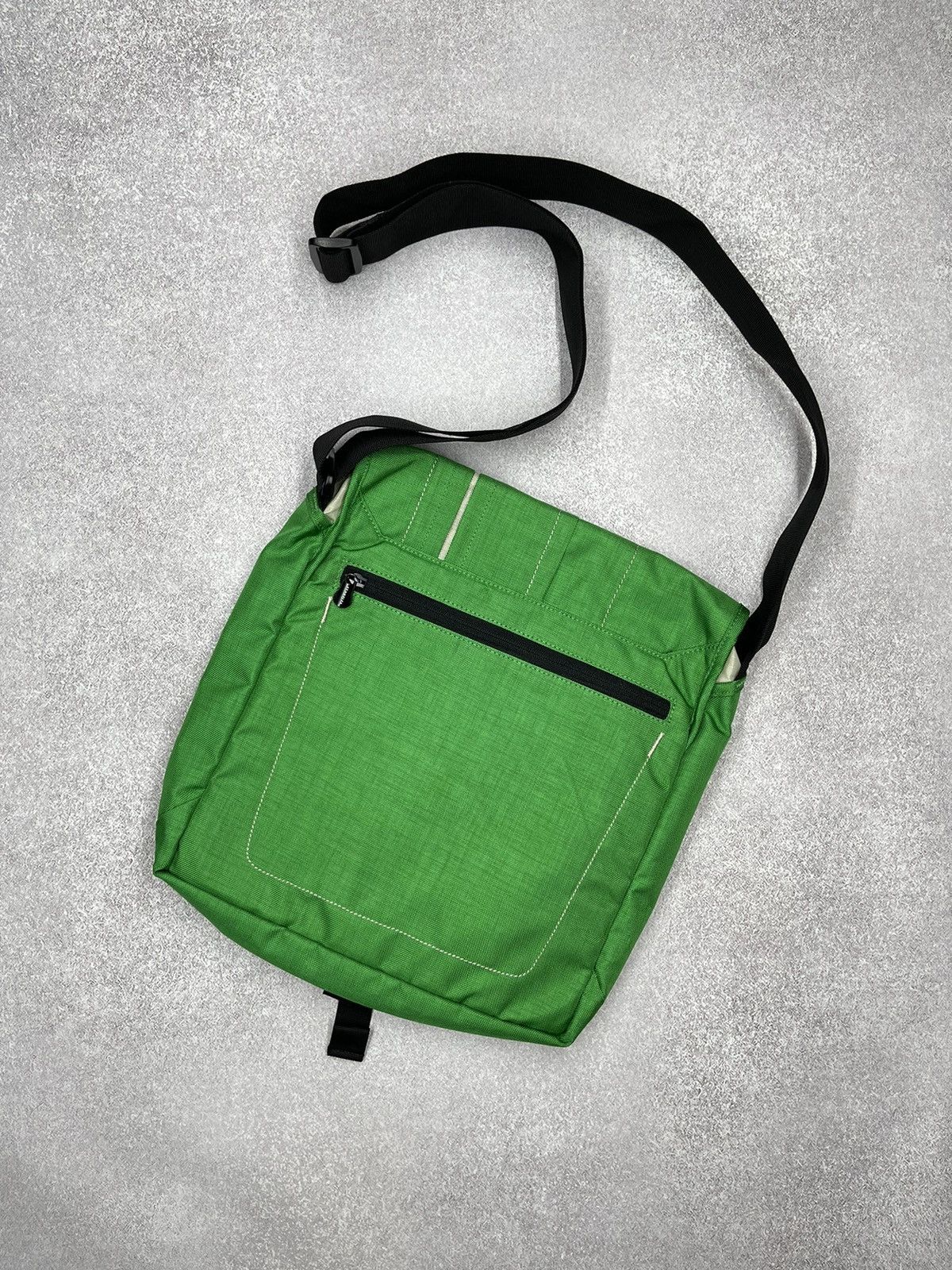 Crumpler Vintage Shoulder Hand Sling Bag Crumpler Messenger Y2K Size ONE SIZE - 6 Thumbnail