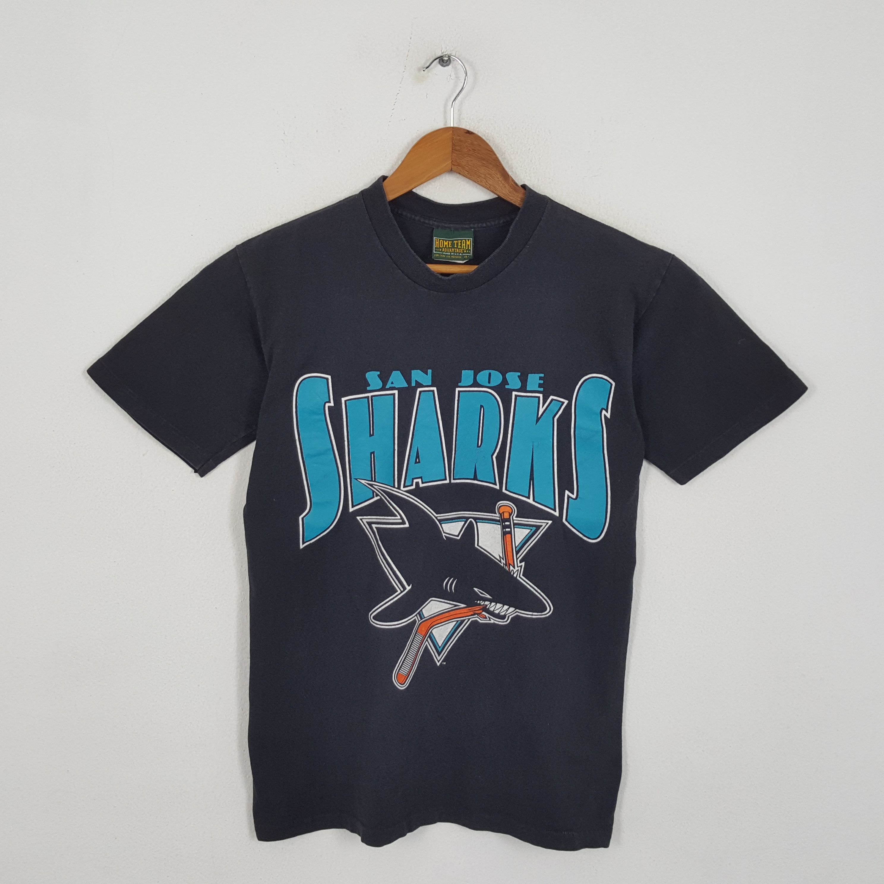 NFL × NHL × Vintage Vintage SAN JOSE SHARKS Hockey Ice NFL Team T-Shirts Size US M / EU 48-50 / 2 - 1 Thumbnail