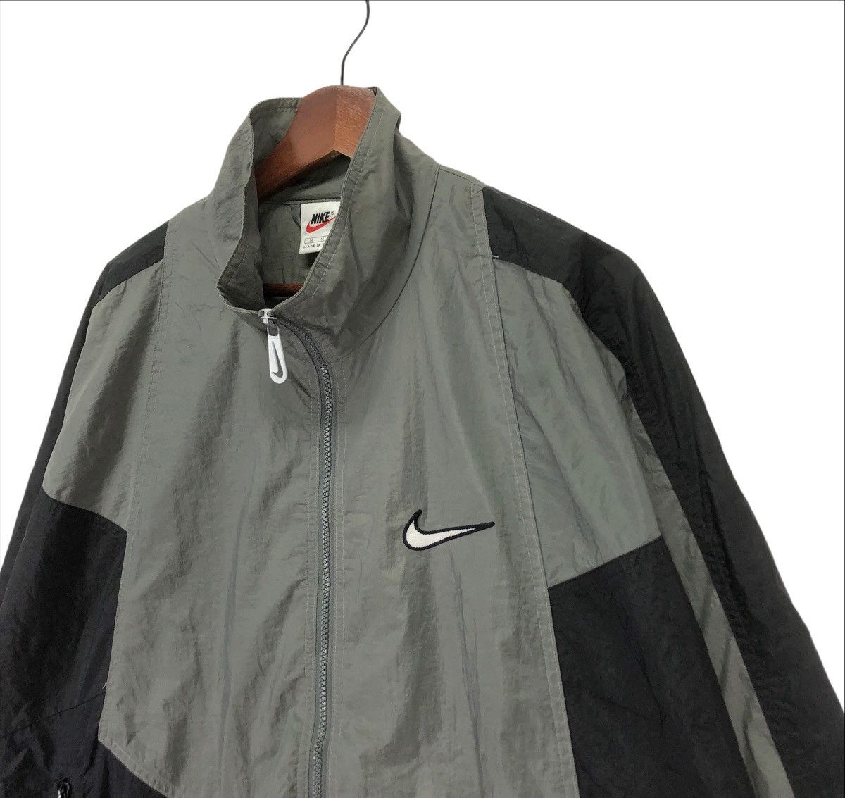 Nike × Vintage Vintage 90s Nike Swoosh Sportswear Light Jacket Size US M / EU 48-50 / 2 - 5 Thumbnail