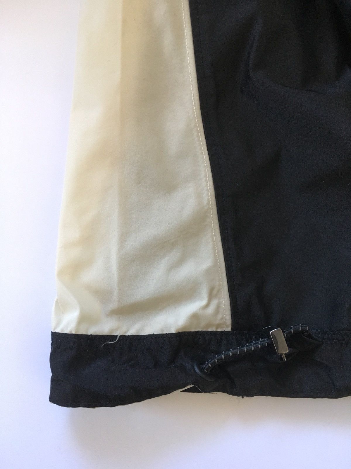 Adidas Adidas Day One Running ‘17 Carbon Windrunner Size US M / EU 48-50 / 2 - 12 Thumbnail