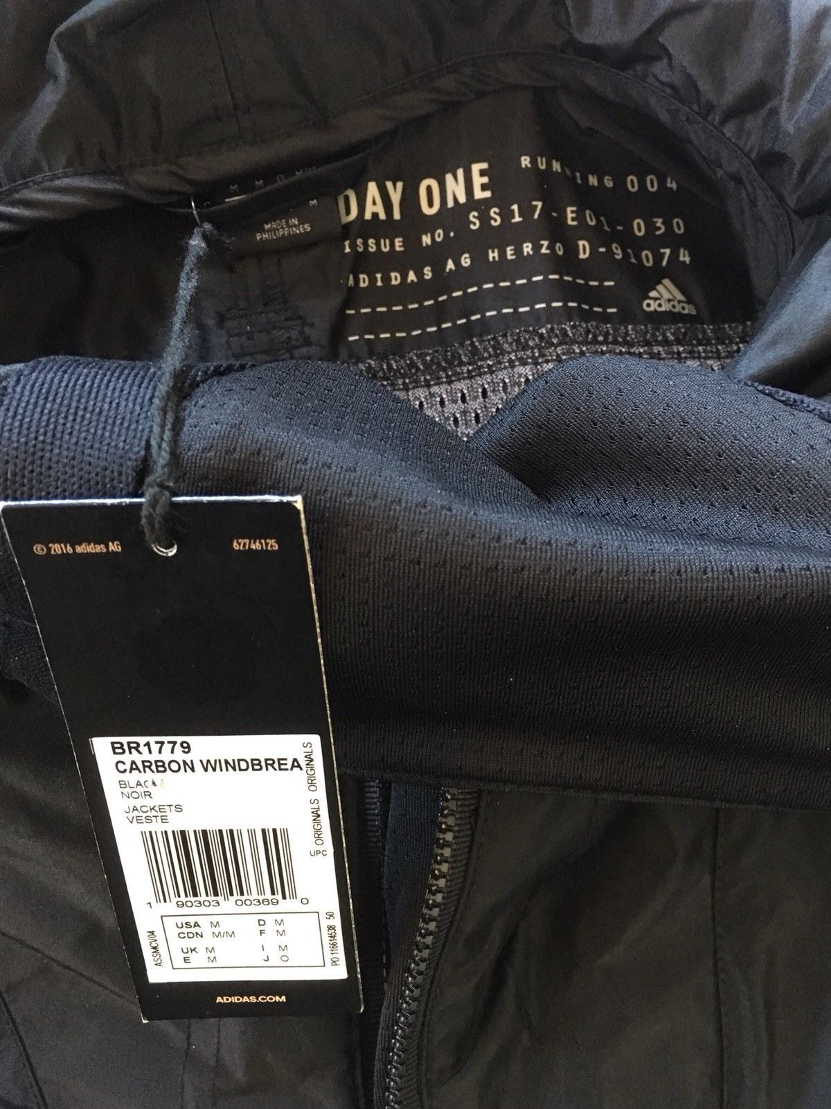 Adidas Adidas Day One Running ‘17 Carbon Windrunner Size US M / EU 48-50 / 2 - 10 Thumbnail