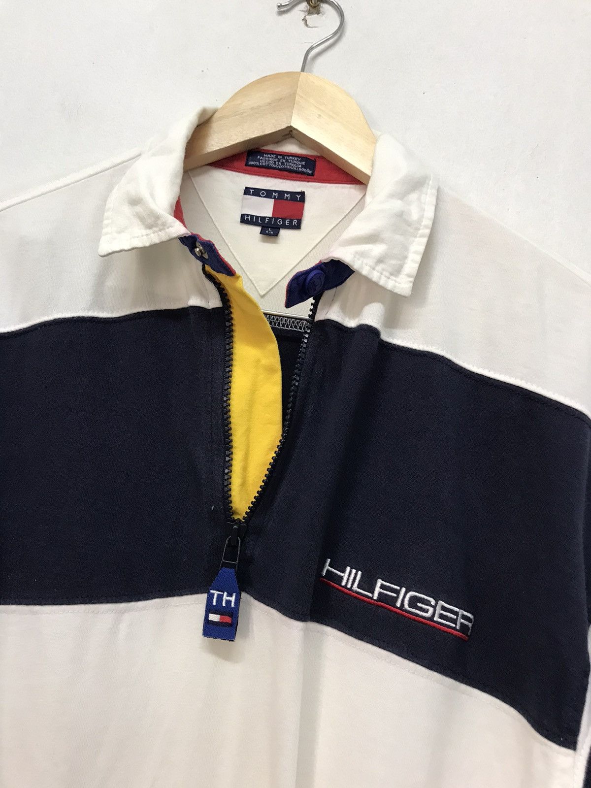 Tommy Hilfiger Vintage Tommy Hilfiger Rugby Long Sleeve Shirt Size US L / EU 52-54 / 3 - 13 Thumbnail