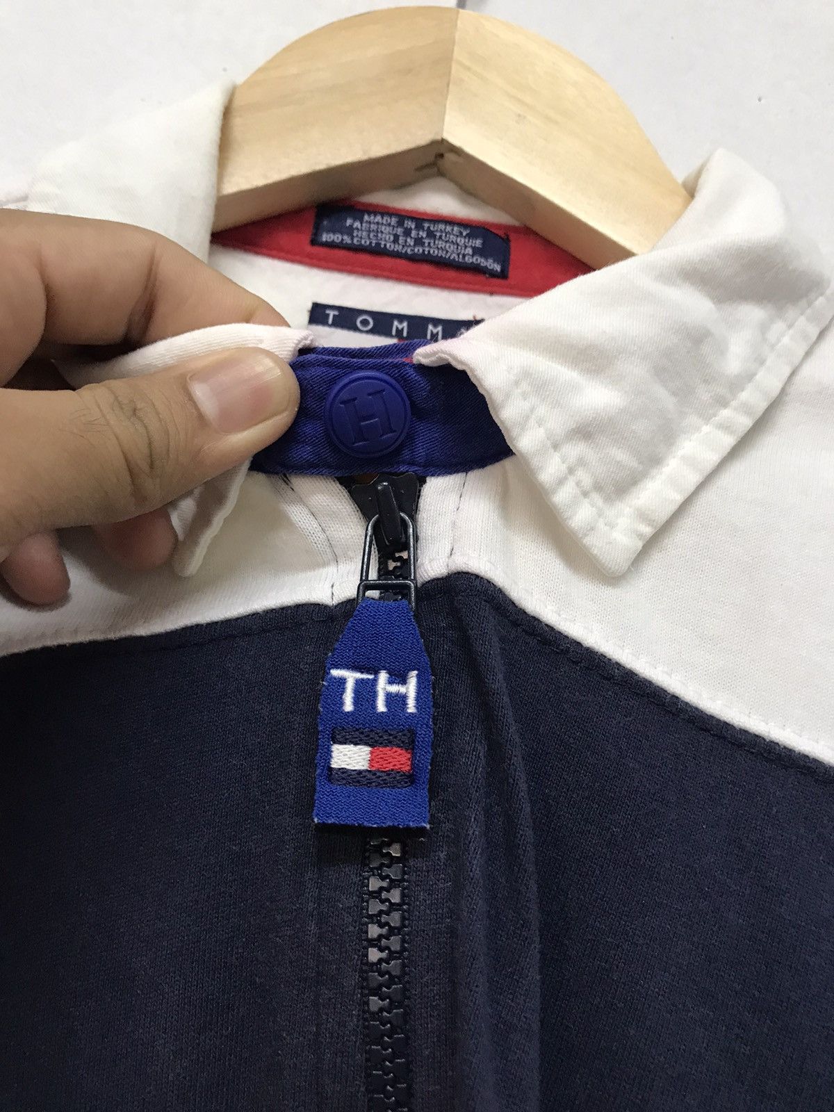 Tommy Hilfiger Vintage Tommy Hilfiger Rugby Long Sleeve Shirt Size US L / EU 52-54 / 3 - 12 Thumbnail