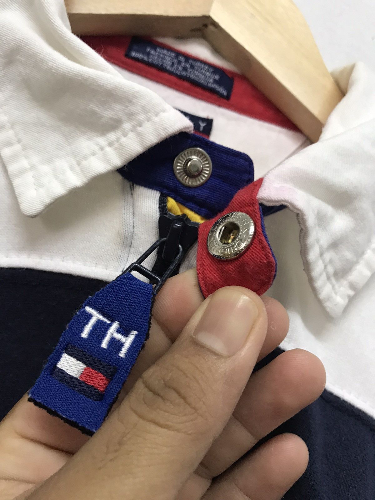 Tommy Hilfiger Vintage Tommy Hilfiger Rugby Long Sleeve Shirt Size US L / EU 52-54 / 3 - 11 Thumbnail