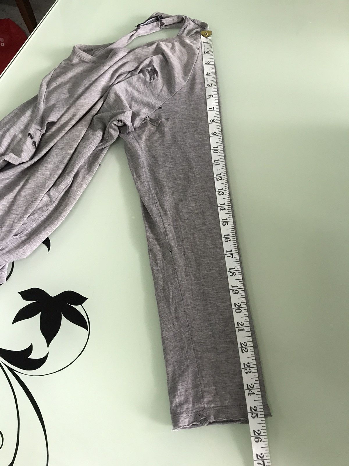 Burberry Rare❗️Burberry Distressed Long Sleeve T-Shirt Size M / US 6-8 / IT 42-44 - 19 Thumbnail