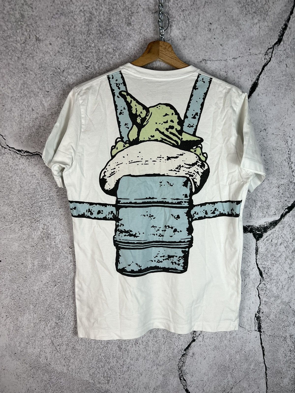 Star Wars Uniqlo x Star Wars by Nigo baby yoda on the back tshirt Size US S / EU 44-46 / 1 - 1 Thumbnail
