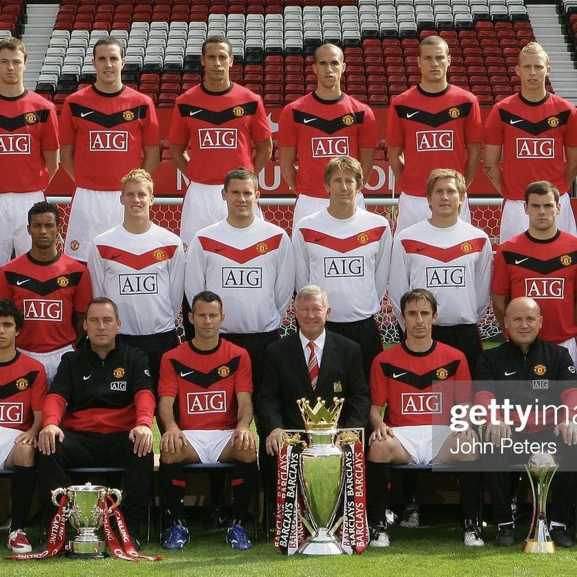 Nike 2009 2010 Manchester United Nike Home Vintage Soccer Jersey Size US S / EU 44-46 / 1 - 2 Thumbnail