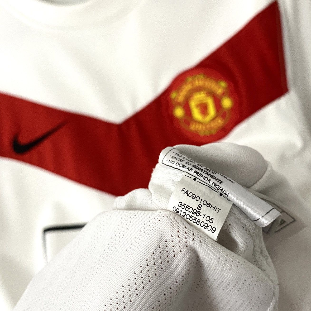 Nike 2009 2010 Manchester United Nike Home Vintage Soccer Jersey Size US S / EU 44-46 / 1 - 6 Thumbnail