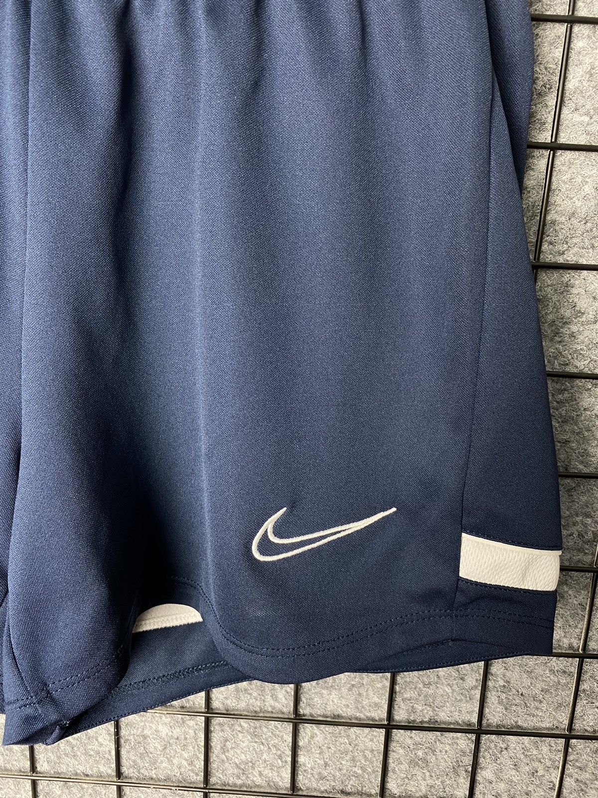 Nike × Vintage Nike Dri Fit Sportswear Swoosh Logo Shorts Size M Size US 32 / EU 48 - 2 Thumbnail