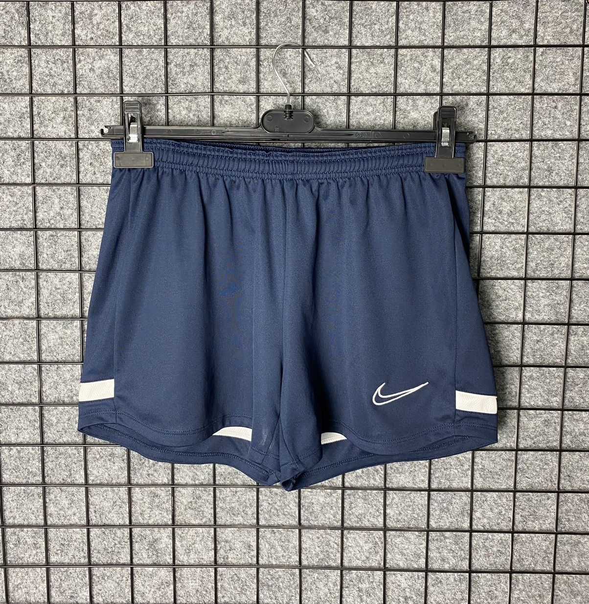 Nike × Vintage Nike Dri Fit Sportswear Swoosh Logo Shorts Size M Size US 32 / EU 48 - 1 Thumbnail