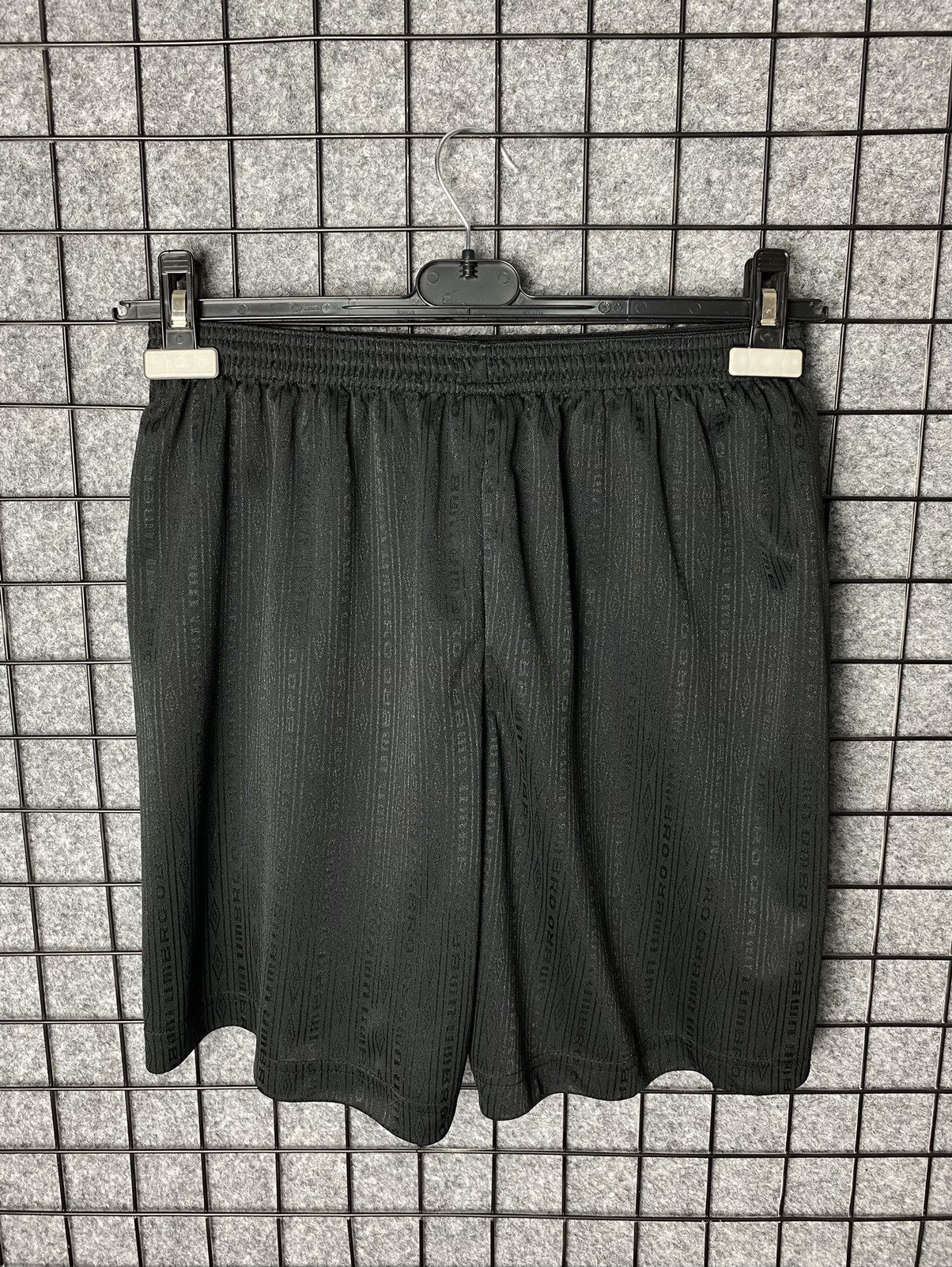 Umbro × Vintage Umbro Vintage Embroidered Logo Shorts Size L Size US 34 / EU 50 - 3 Thumbnail