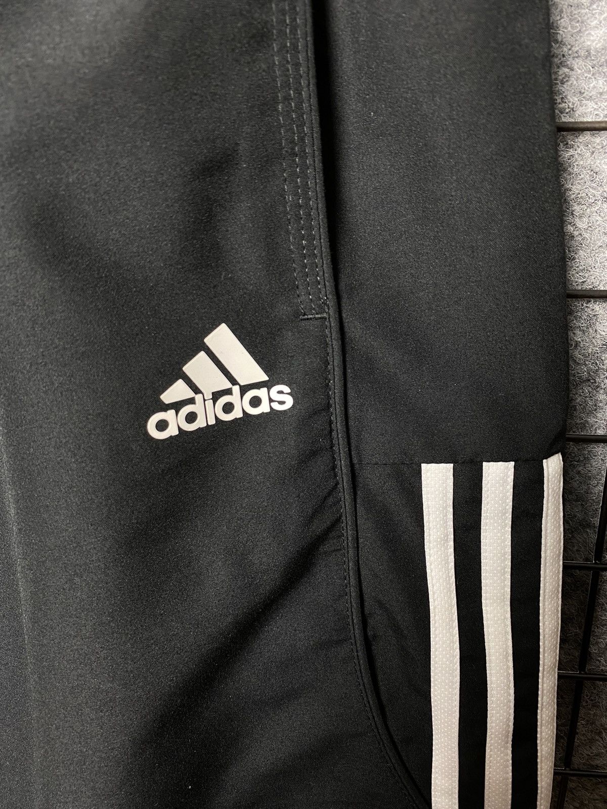 Adidas × Vintage Adidas Sport Essentials Vintage Shorts Size L Size US 34 / EU 50 - 2 Thumbnail