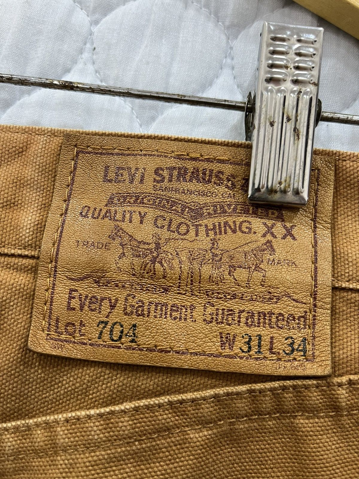 Levi's (Hh). VINTAGE LEVIS BIG E BUCKLE BACK LOT 704 Size US 31 - 6 Thumbnail